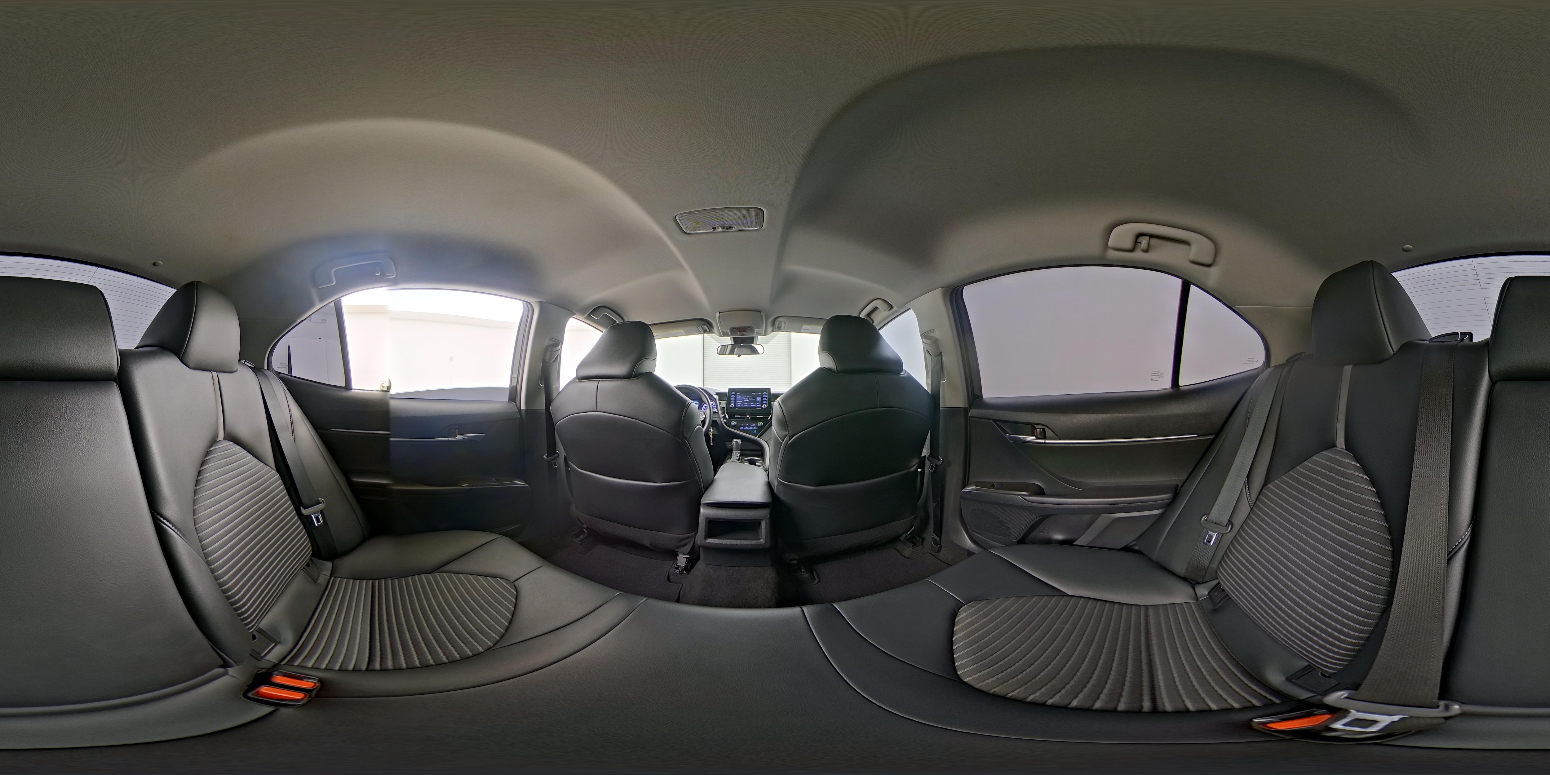 2021 Toyota Camry SE - Photo 25