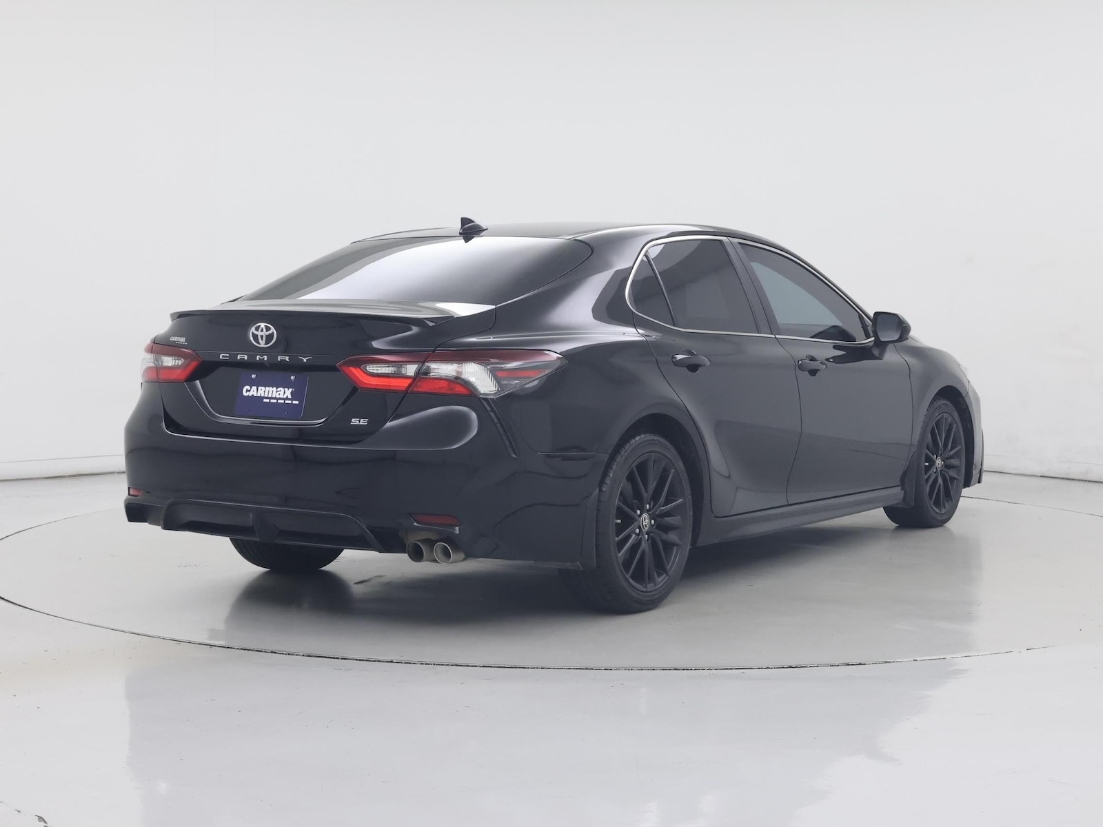 2021 Toyota Camry SE - Photo 9