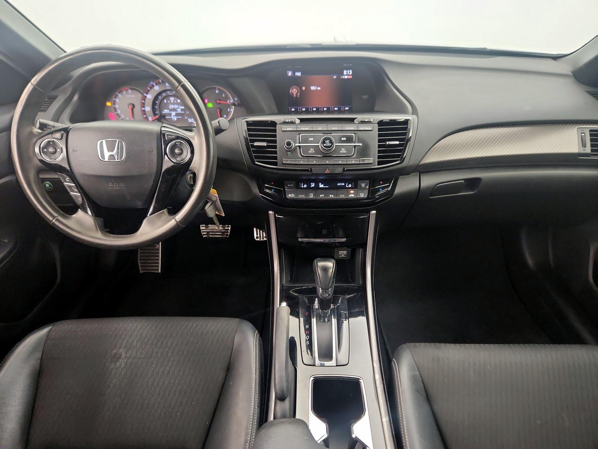 Thumbnail: 2016 Honda Accord - 9