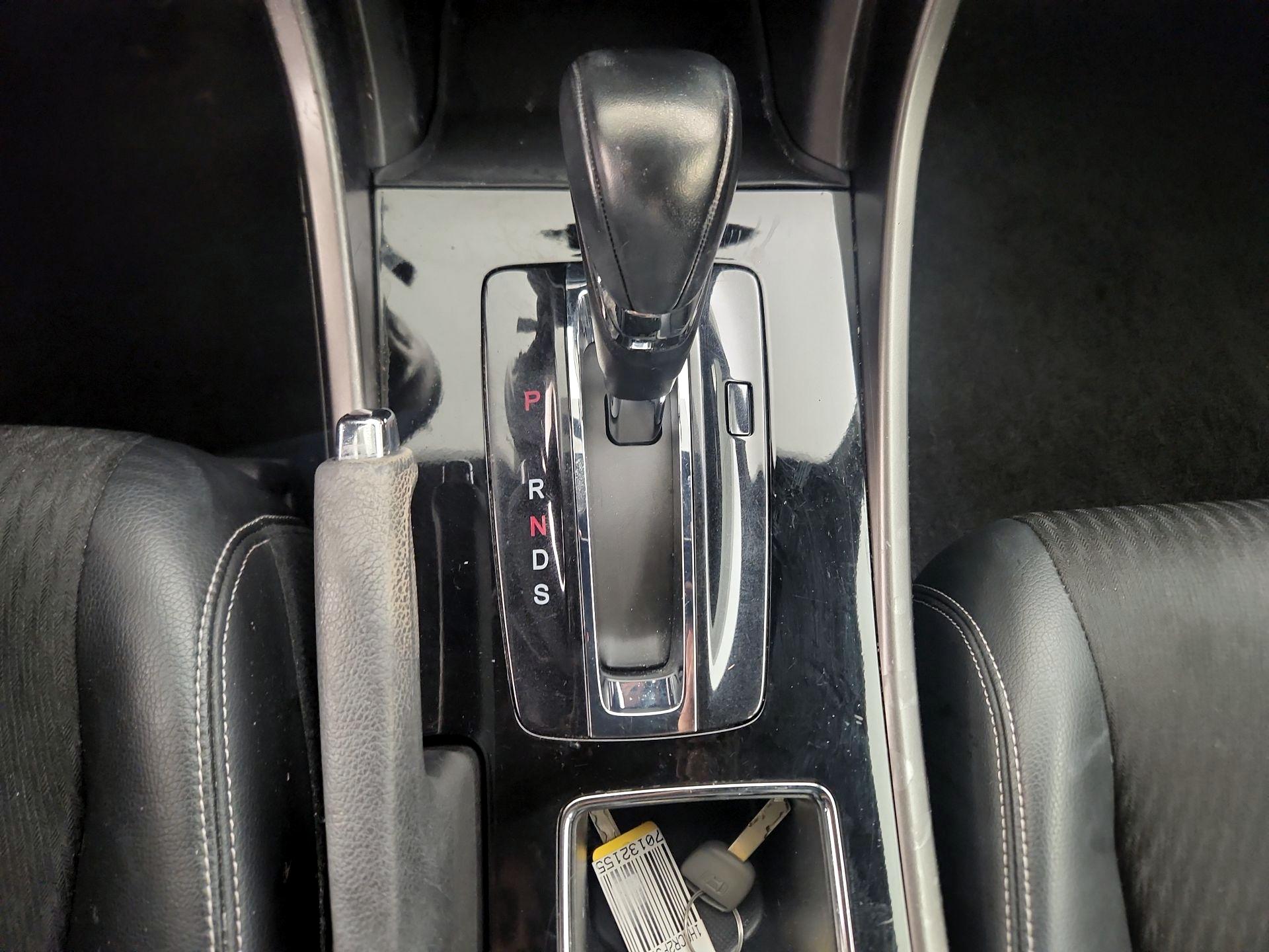 Thumbnail: 2016 Honda Accord - 17