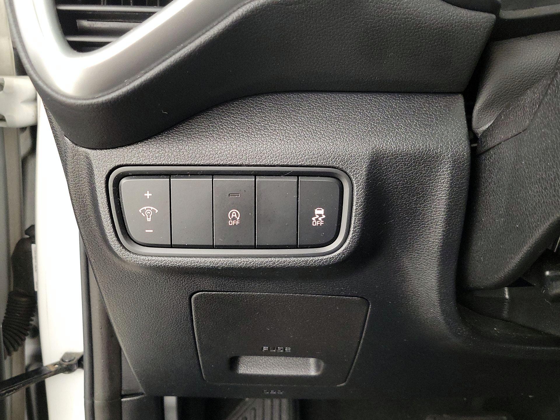 Thumbnail: 2020 Kia Soul - 13