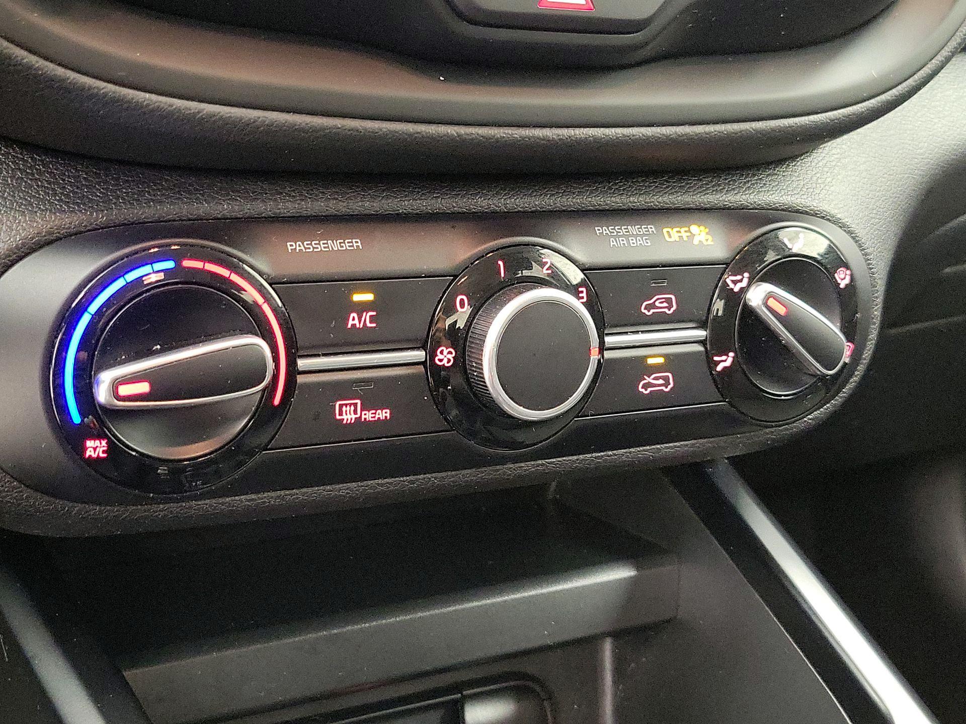 Thumbnail: 2020 Kia Soul - 16