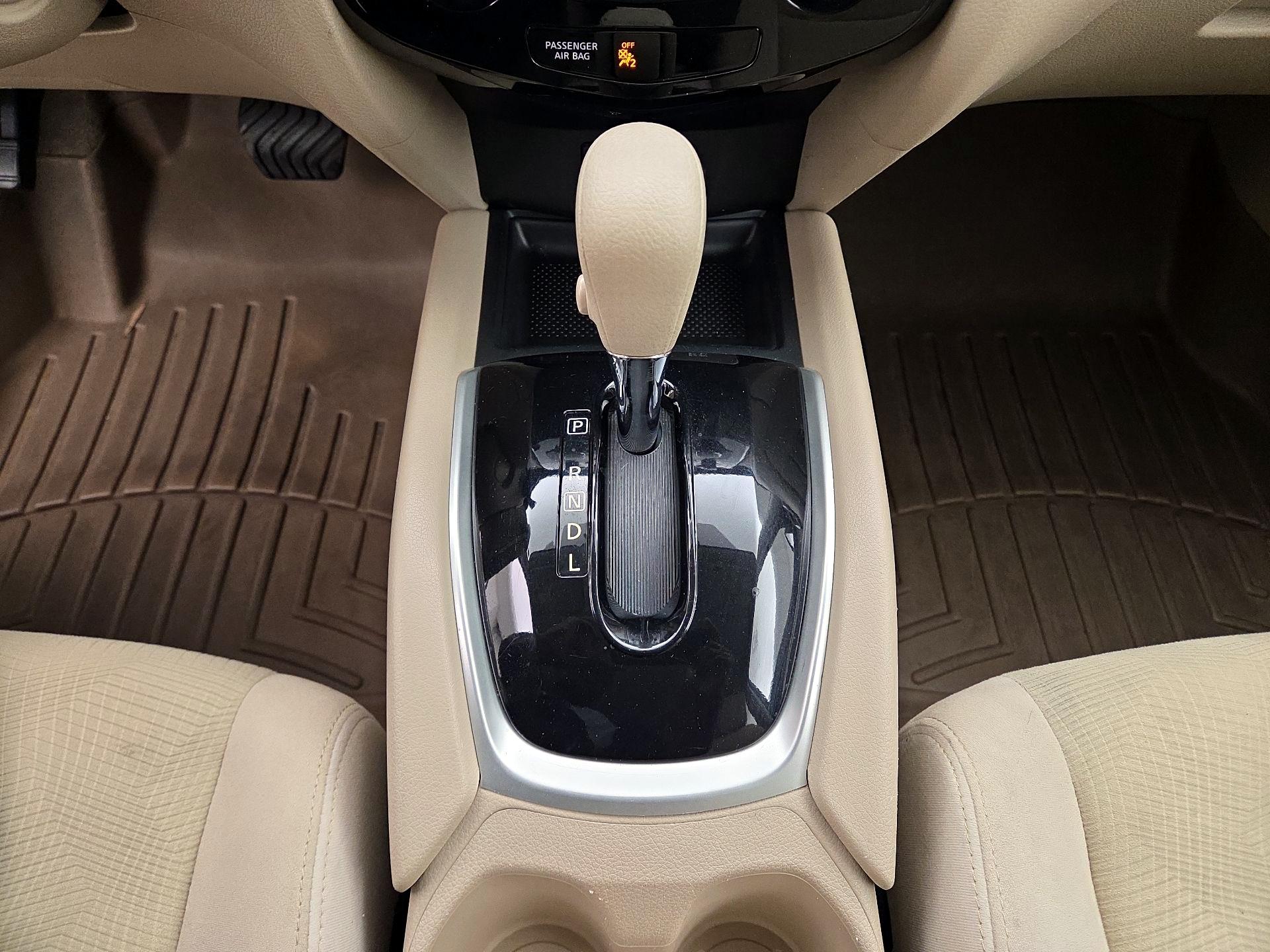 Thumbnail: 2014 Nissan Rogue - 16