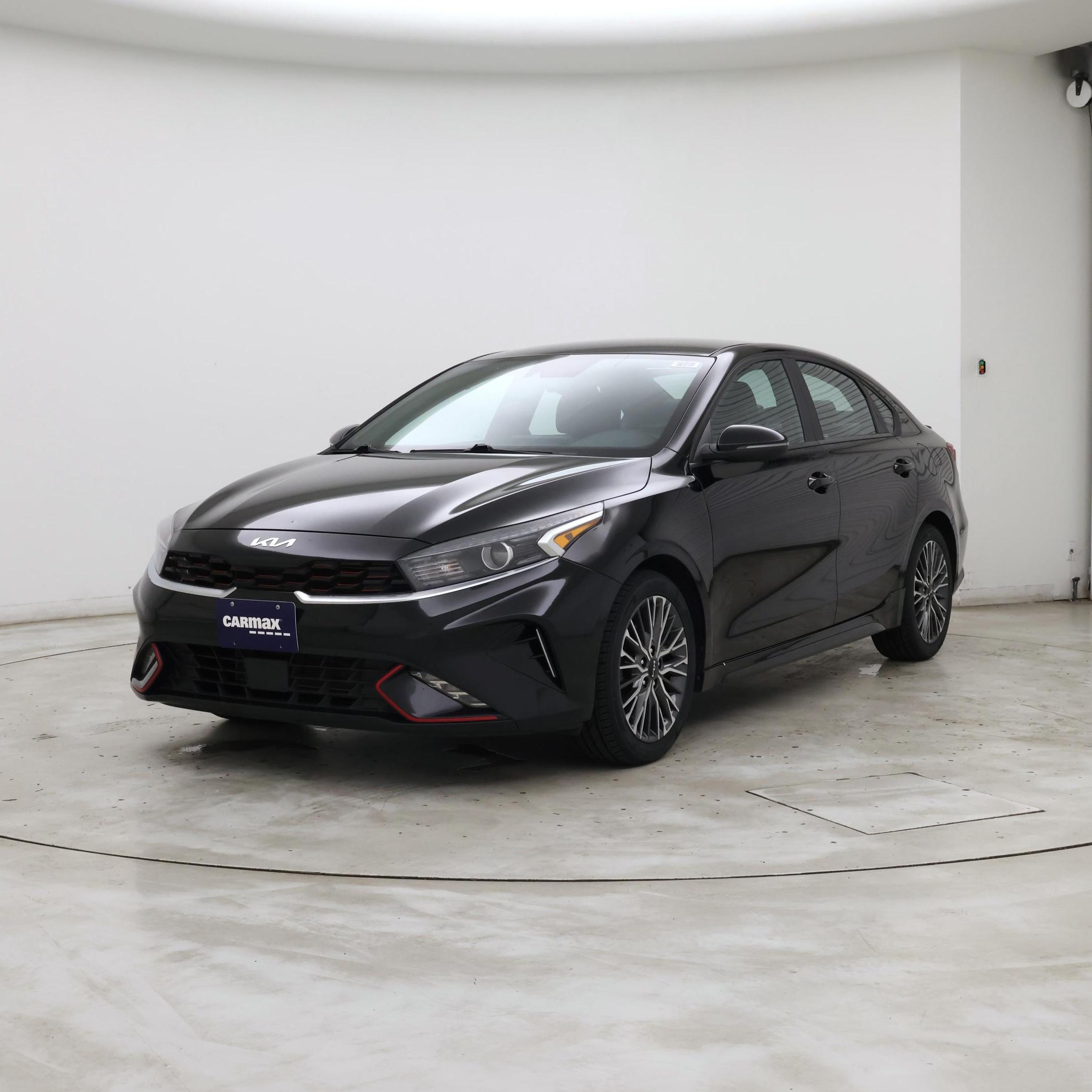 Thumbnail: 2022 Kia Forte - 4