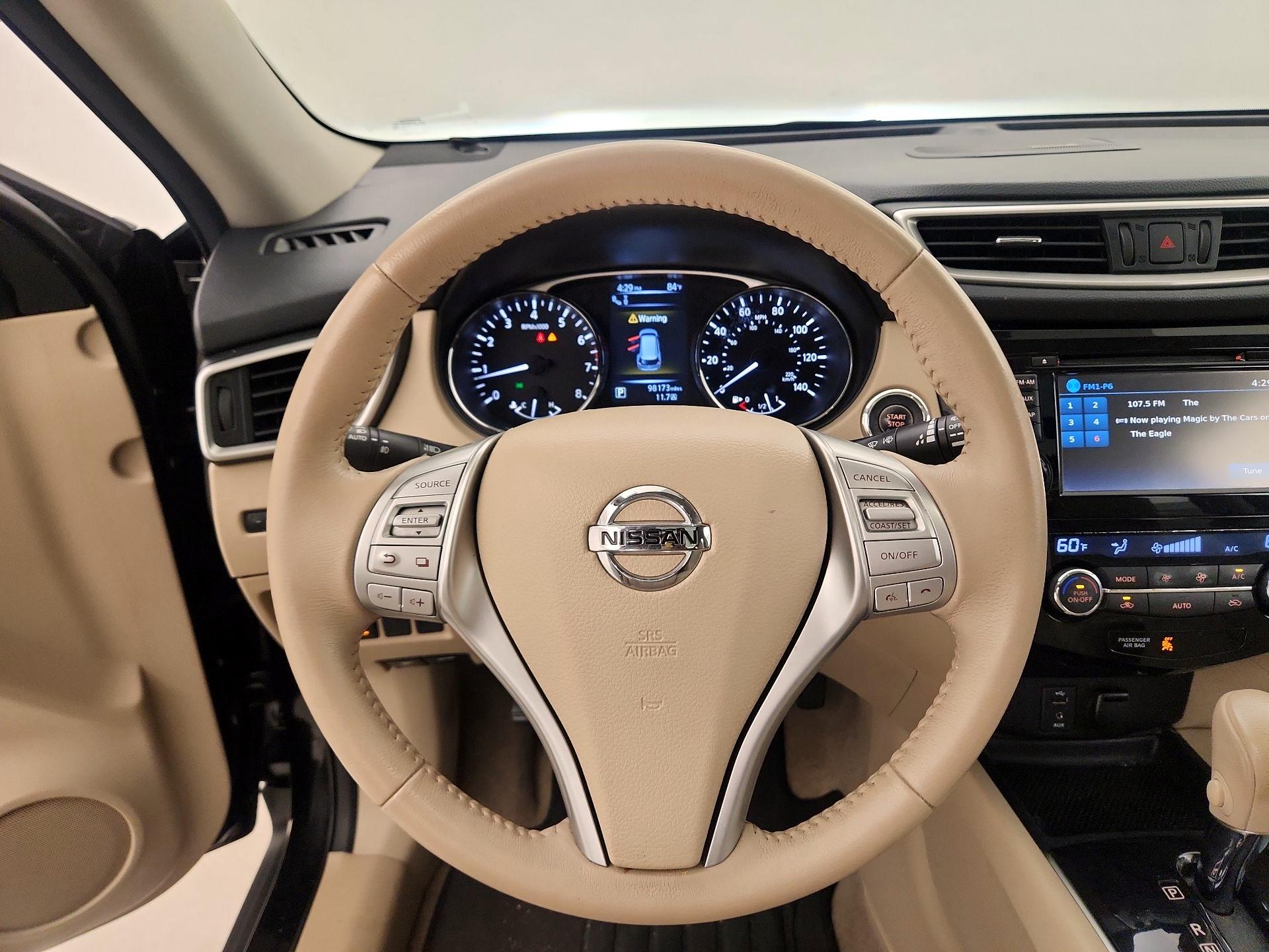 Thumbnail: 2015 Nissan Rogue - 10