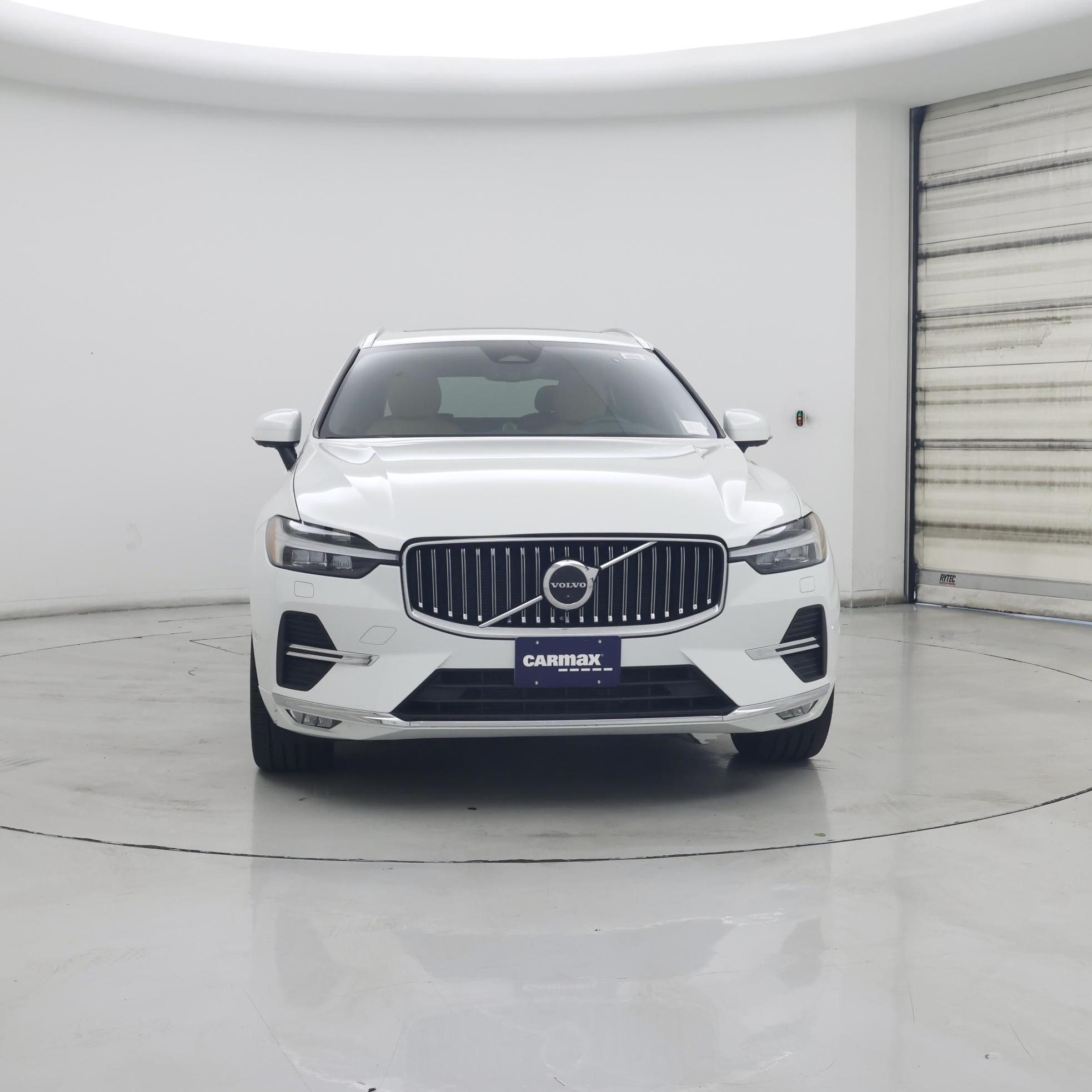 Thumbnail: 2022 Volvo XC60 - 5