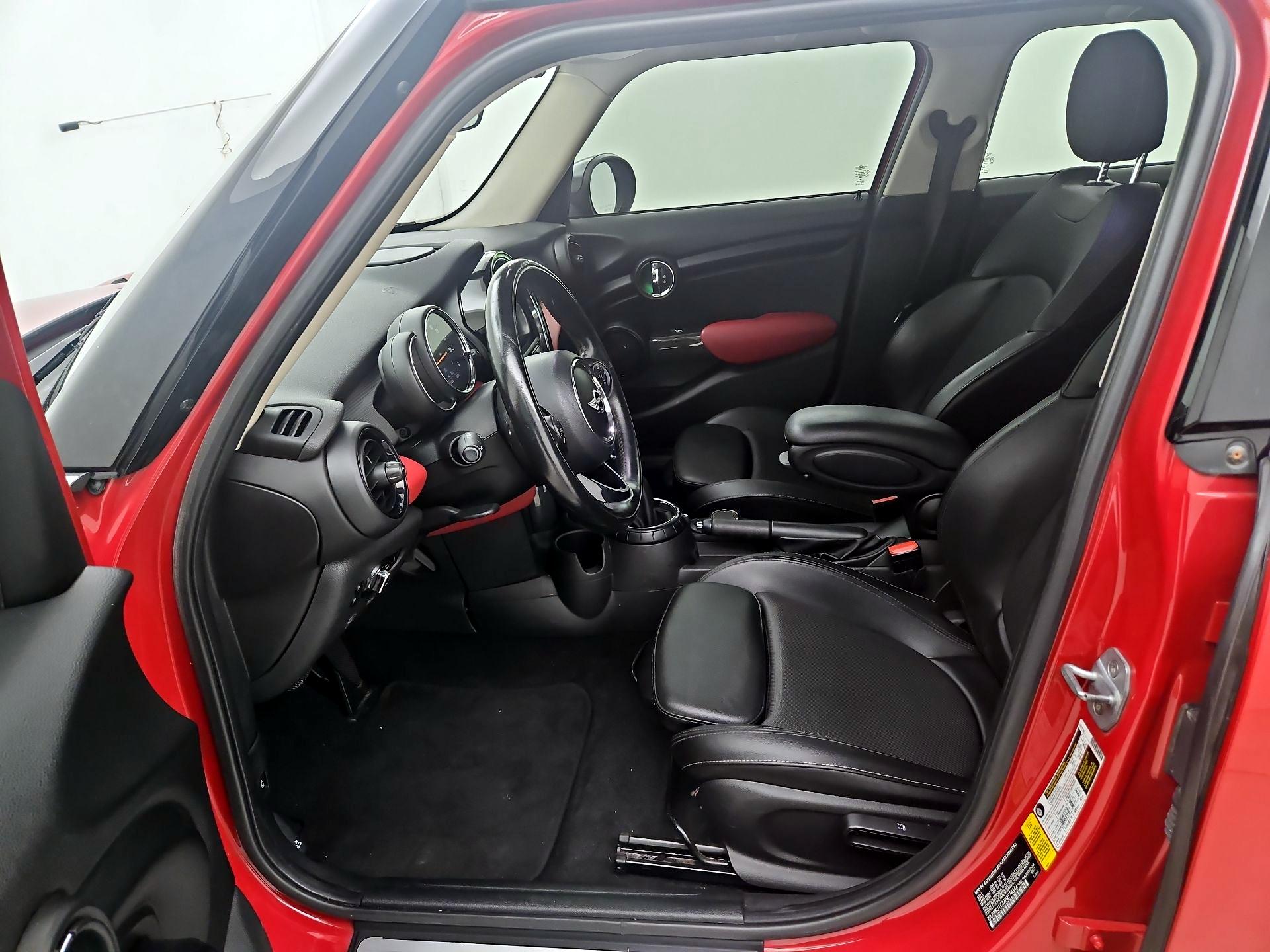 Thumbnail: 2017 MINI Cooper Hardtop - 11