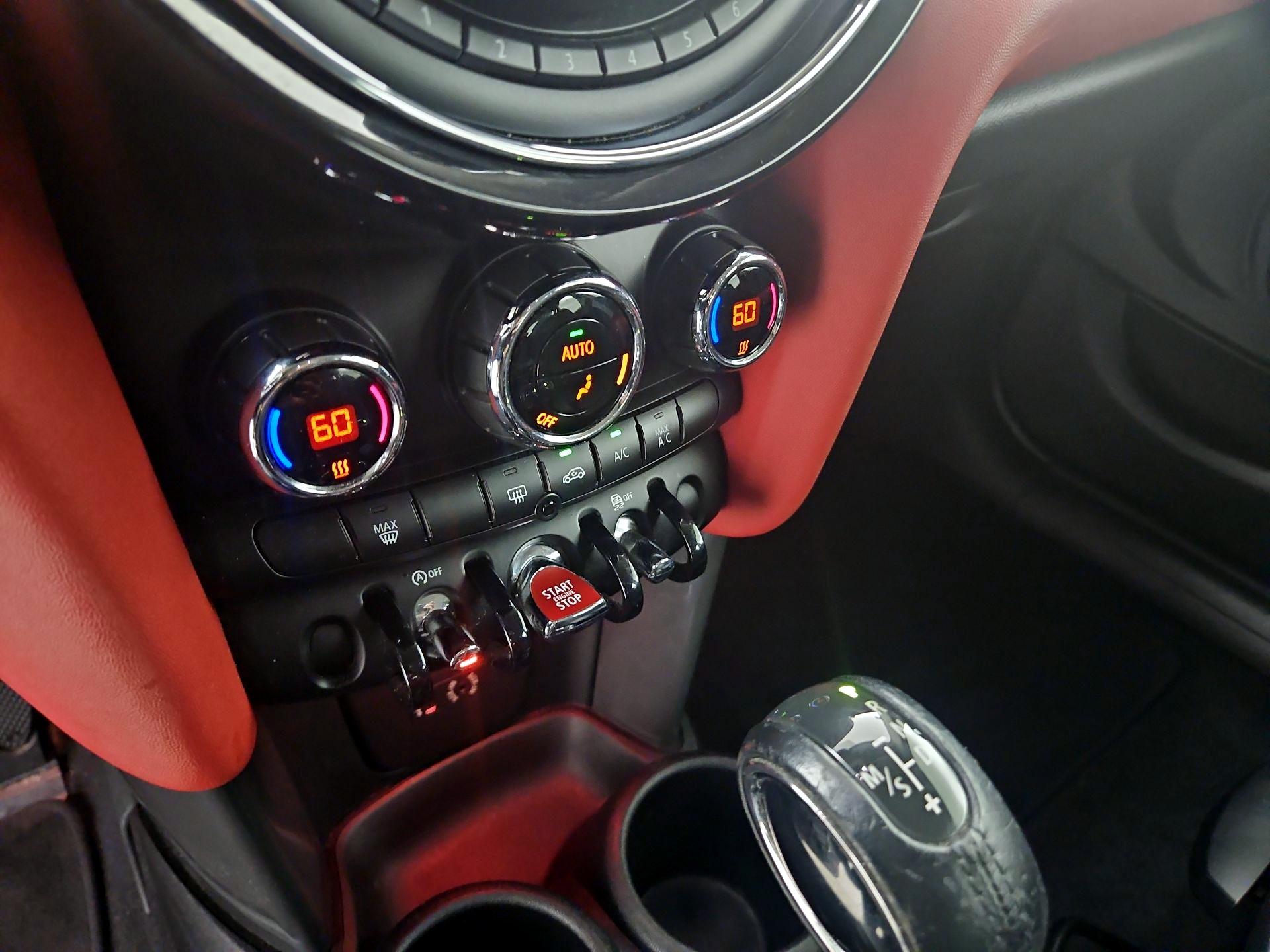 Thumbnail: 2017 MINI Cooper Hardtop - 15