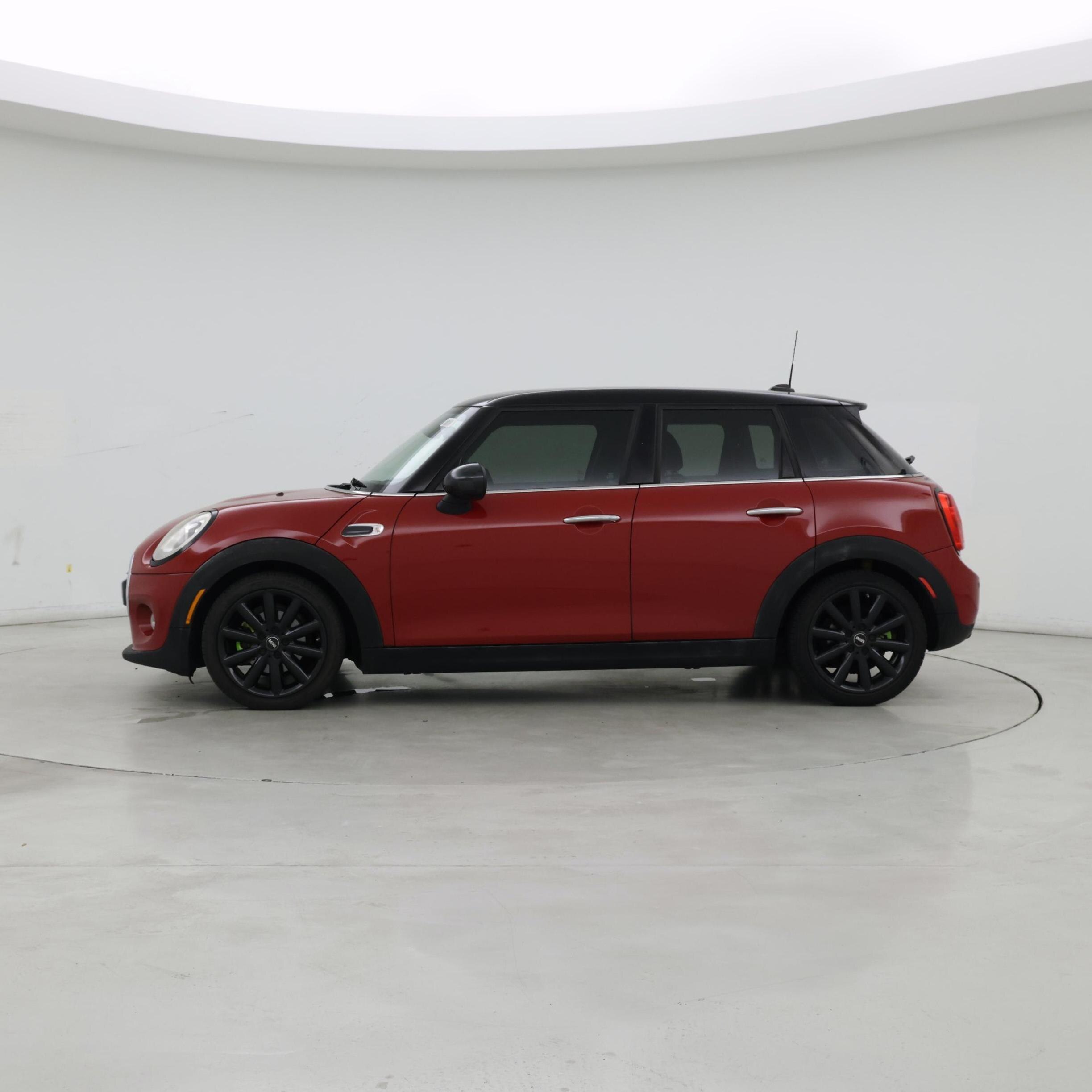 Thumbnail: 2017 MINI Cooper Hardtop - 3