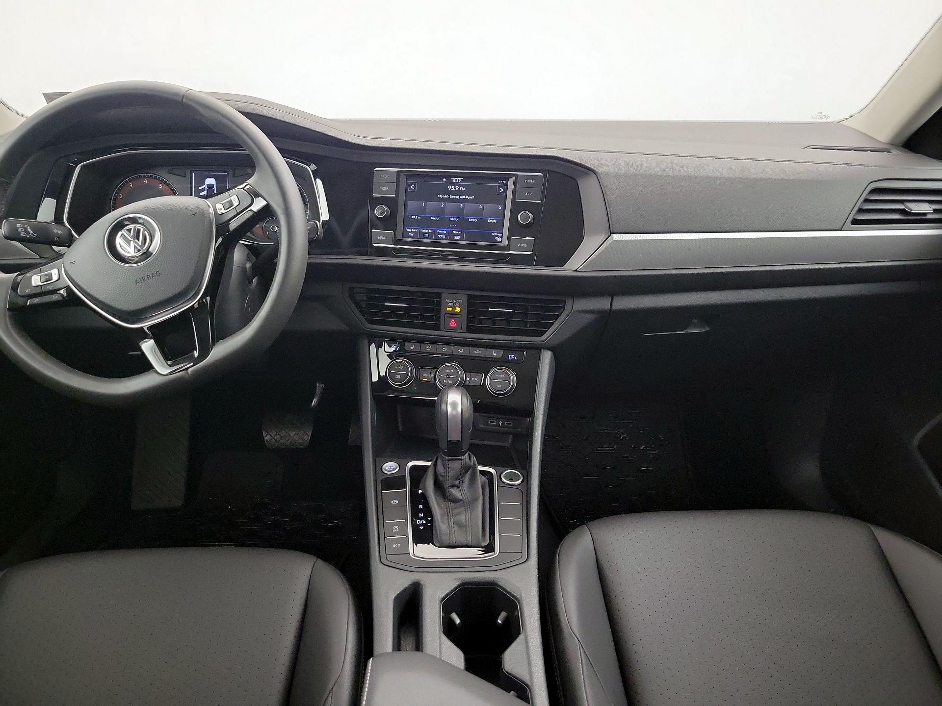 Thumbnail: 2020 Volkswagen Jetta - 9