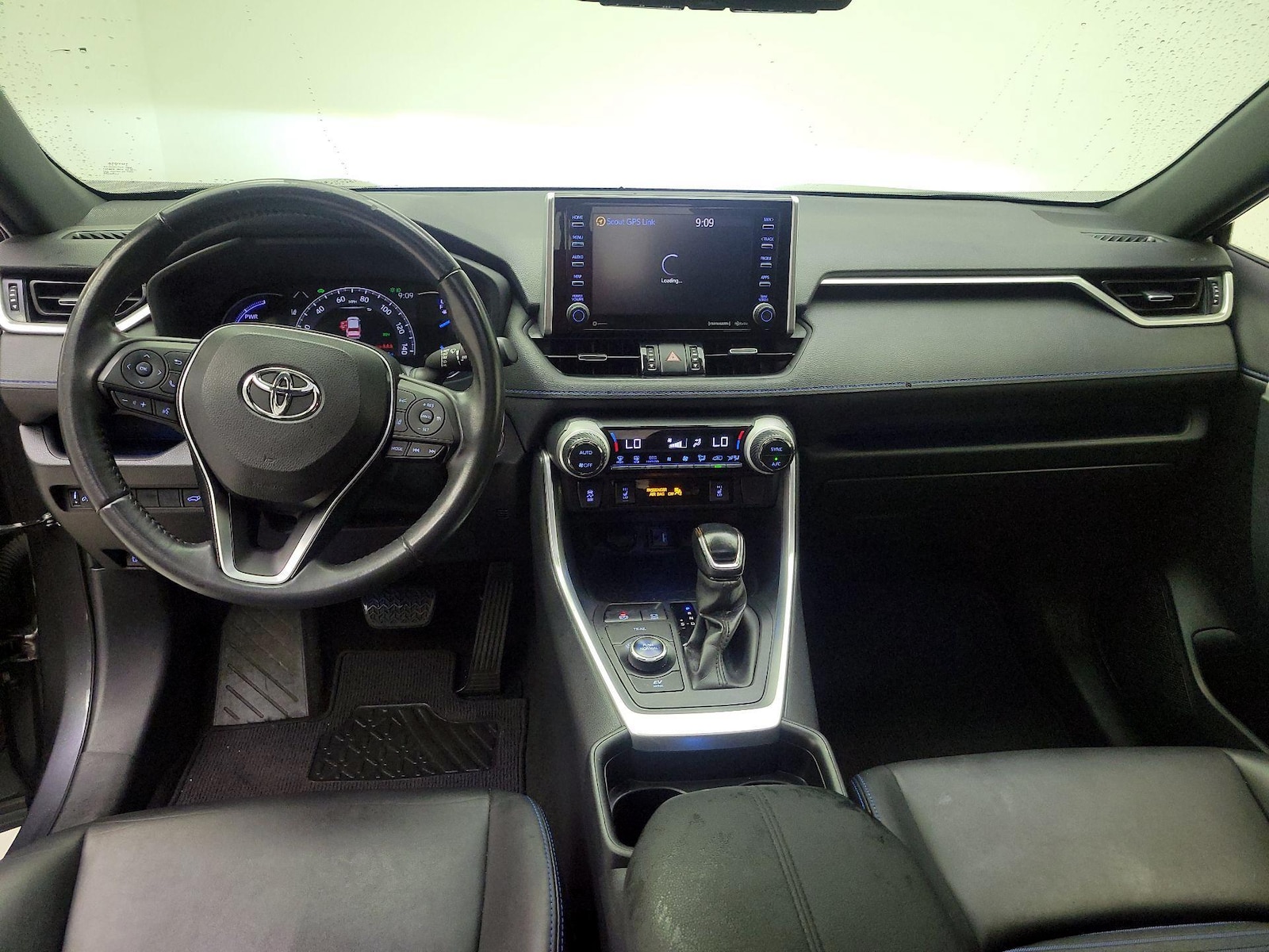 2019 Toyota RAV4 XSE - Photo 10