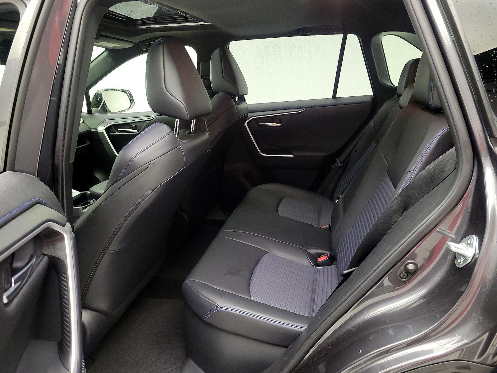 2019 Toyota RAV4 XSE - Photo 22