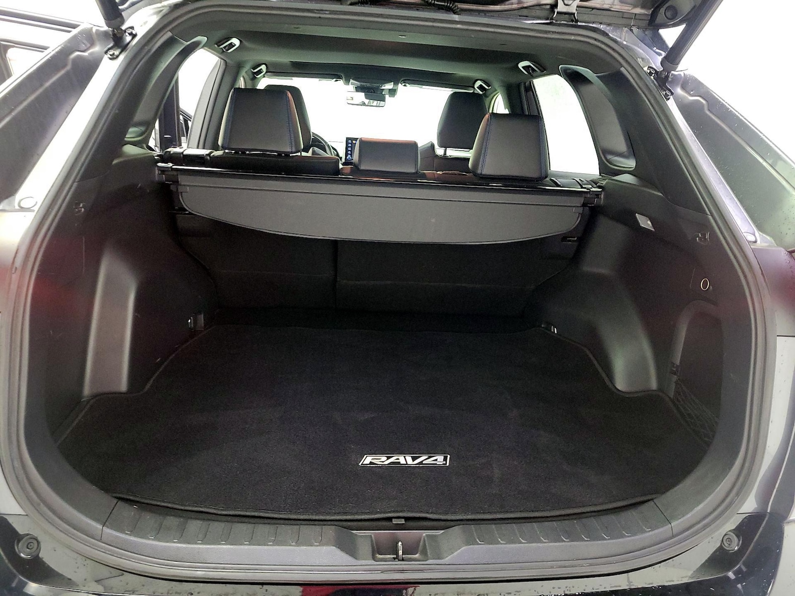 2019 Toyota RAV4 XSE - Photo 23
