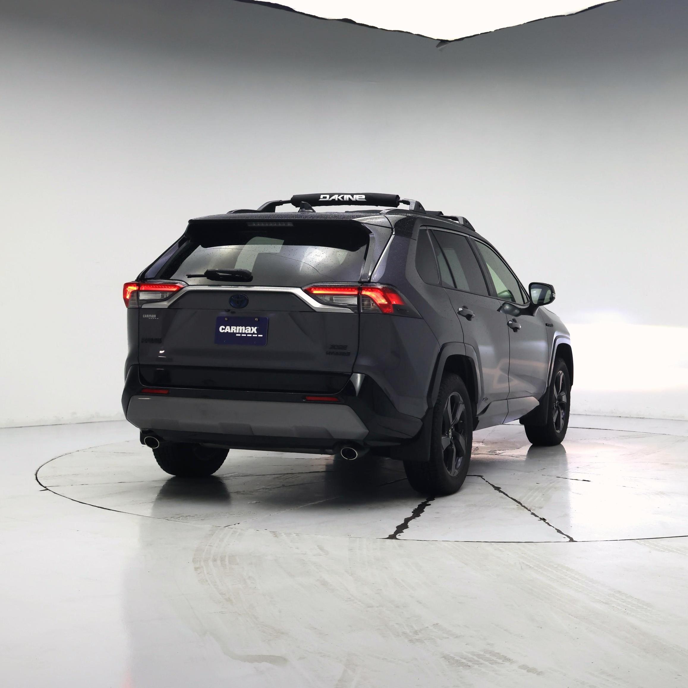 Thumbnail: 2019 Toyota RAV4 - 8