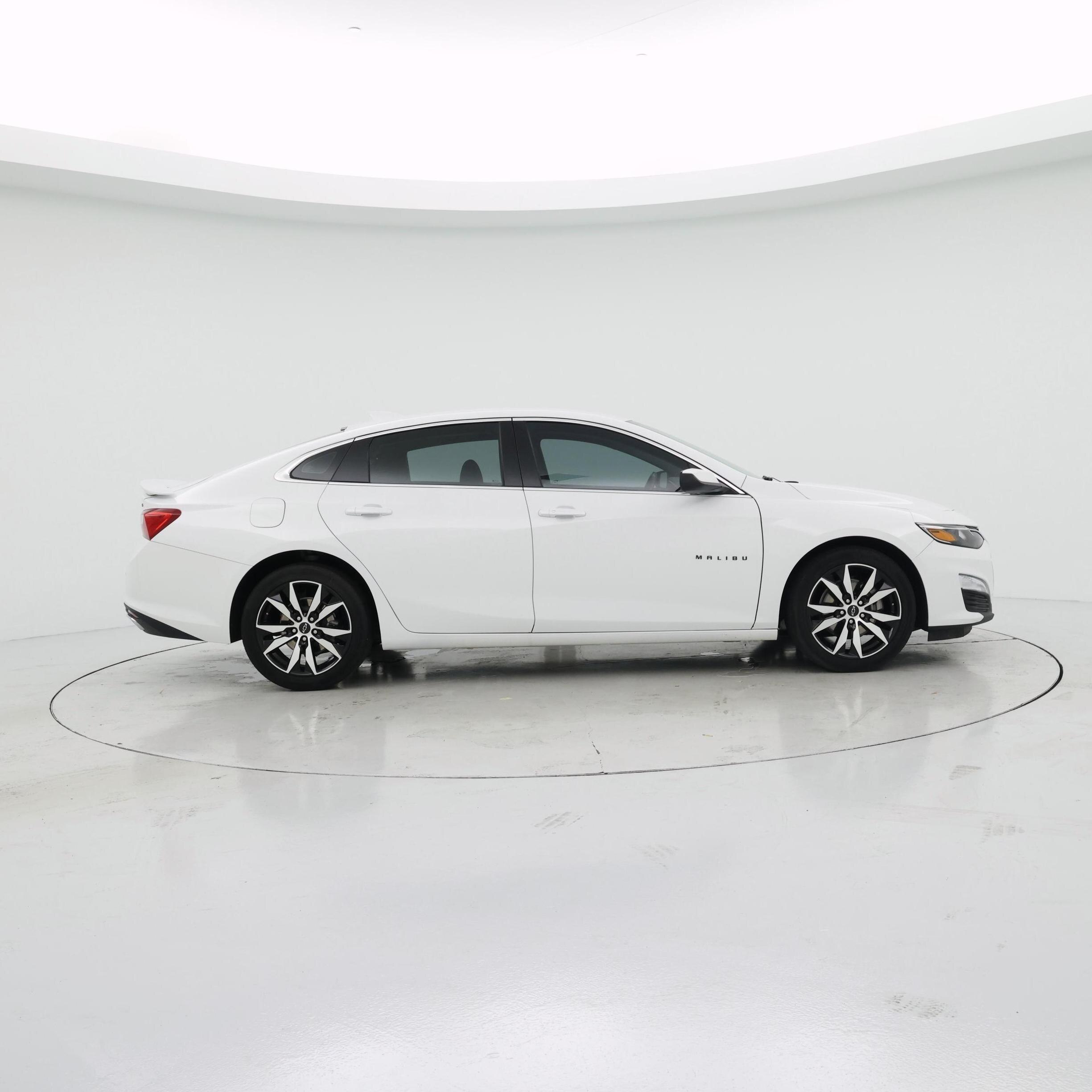 Thumbnail: 2021 Chevrolet Malibu - 7