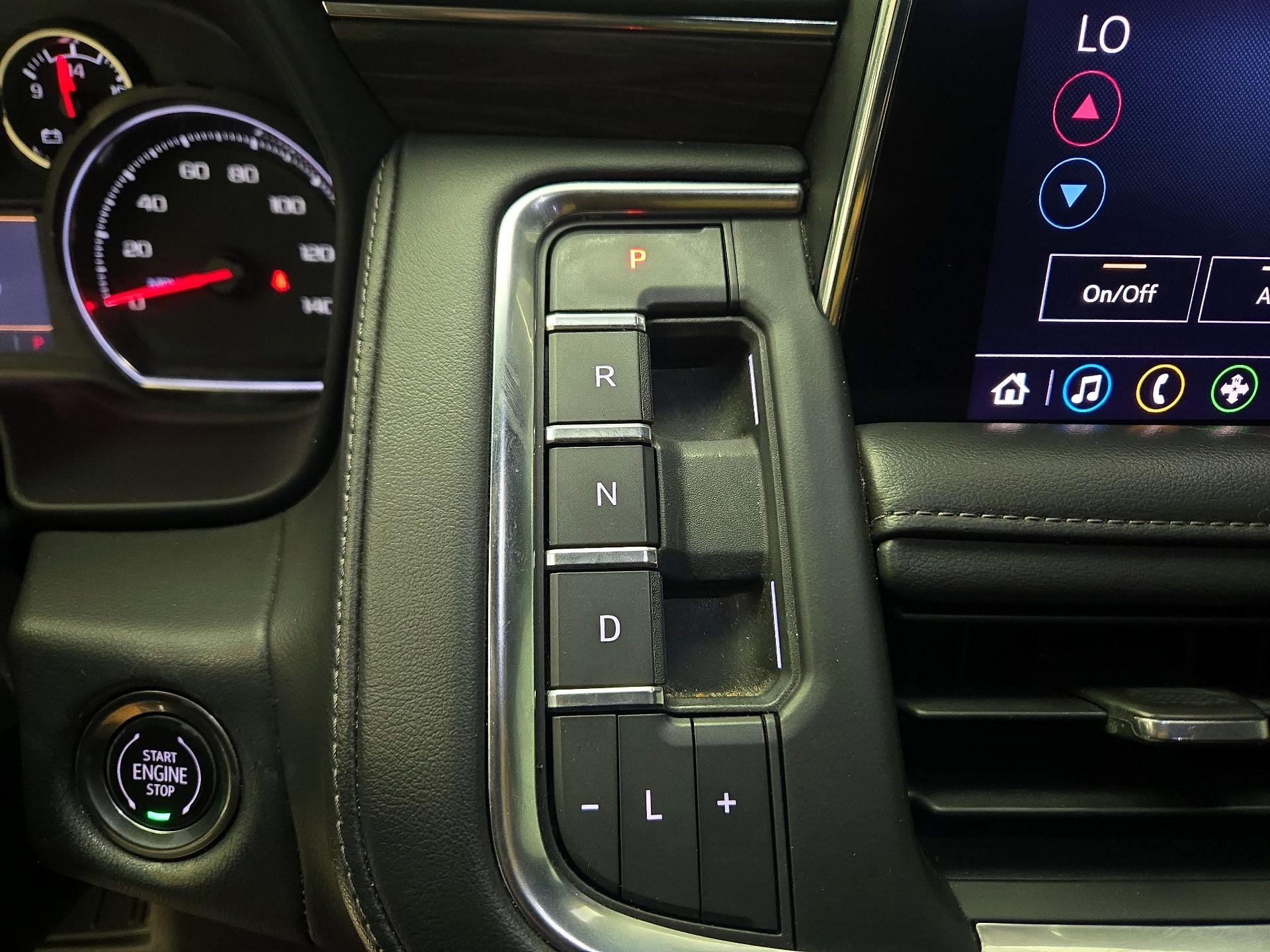 Thumbnail: 2021 Chevrolet Suburban - 14