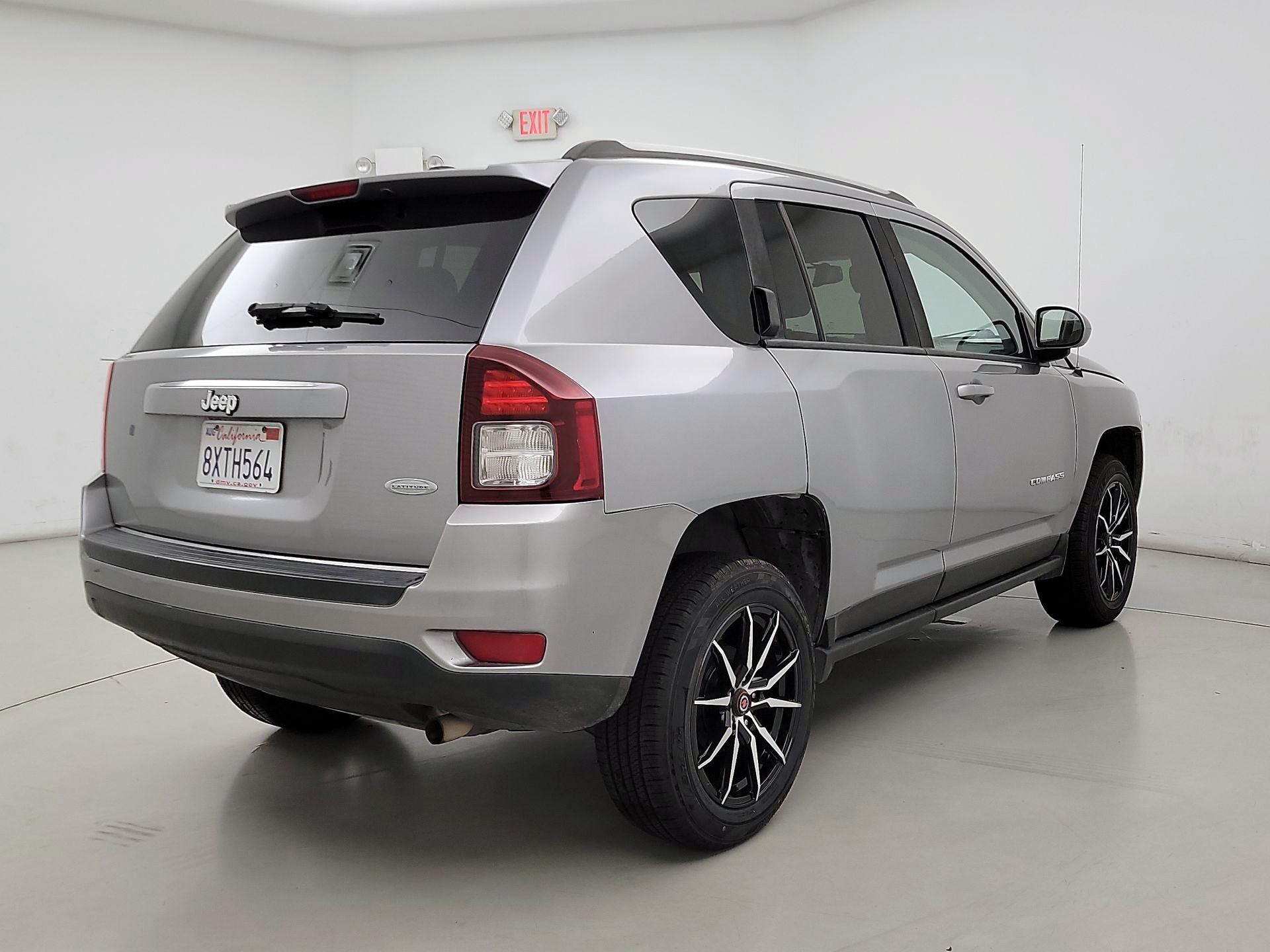 Thumbnail: 2016 Jeep Compass - 5