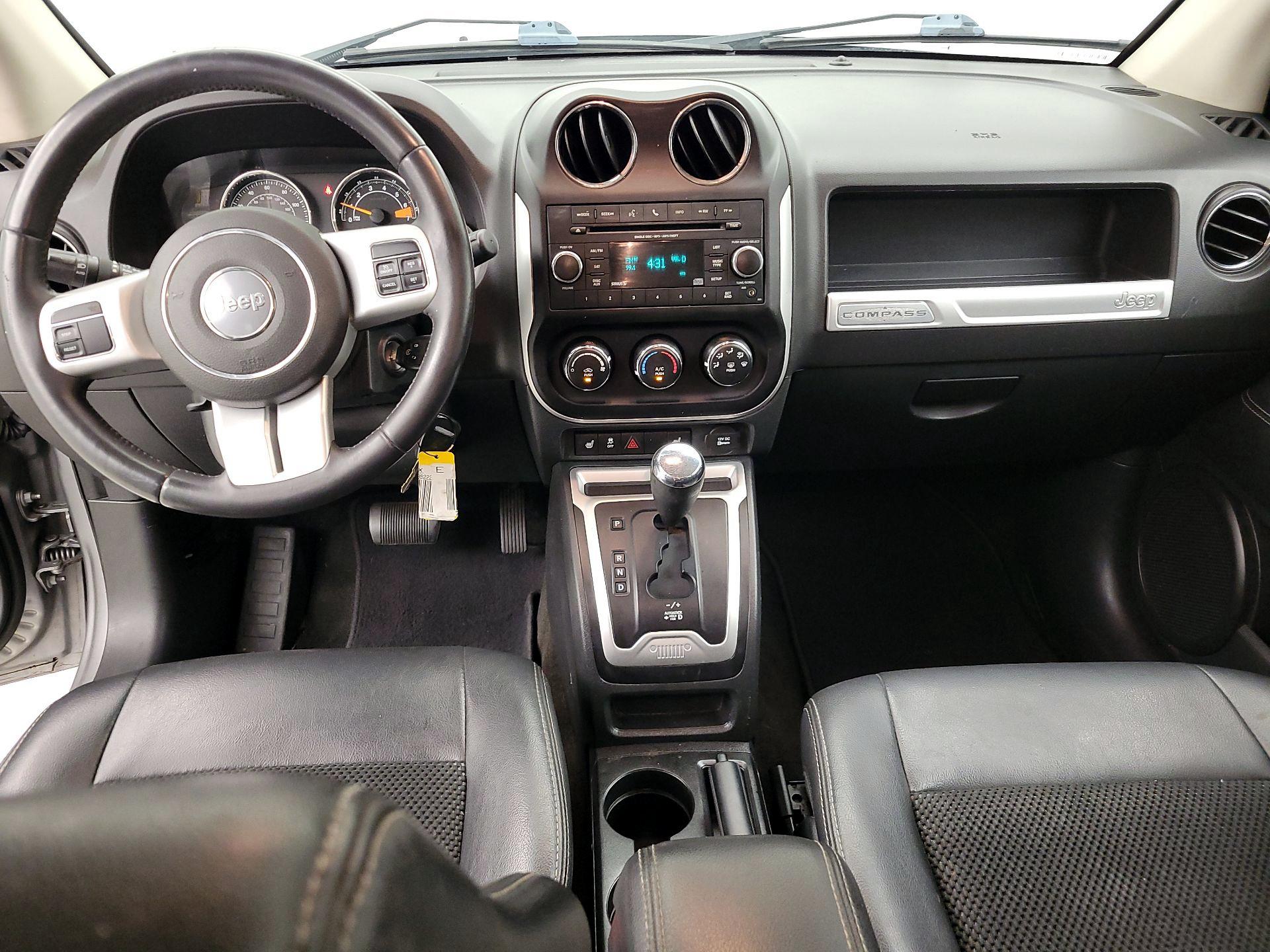 Thumbnail: 2016 Jeep Compass - 8