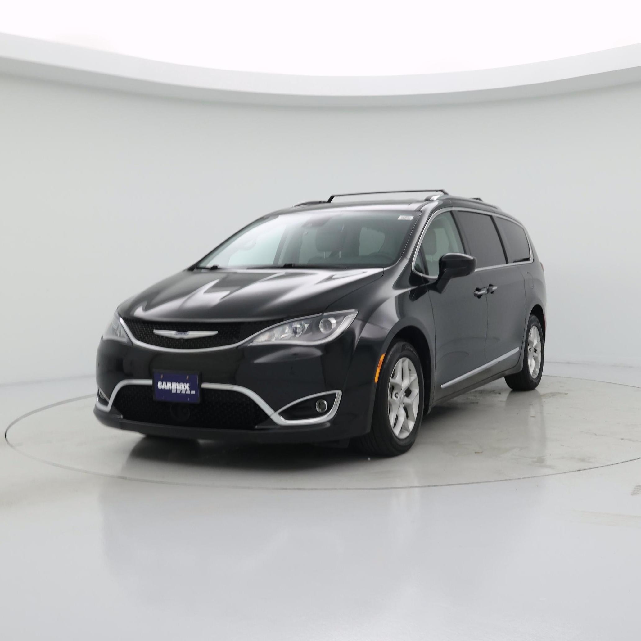 Thumbnail: 2020 Chrysler Pacifica - 4