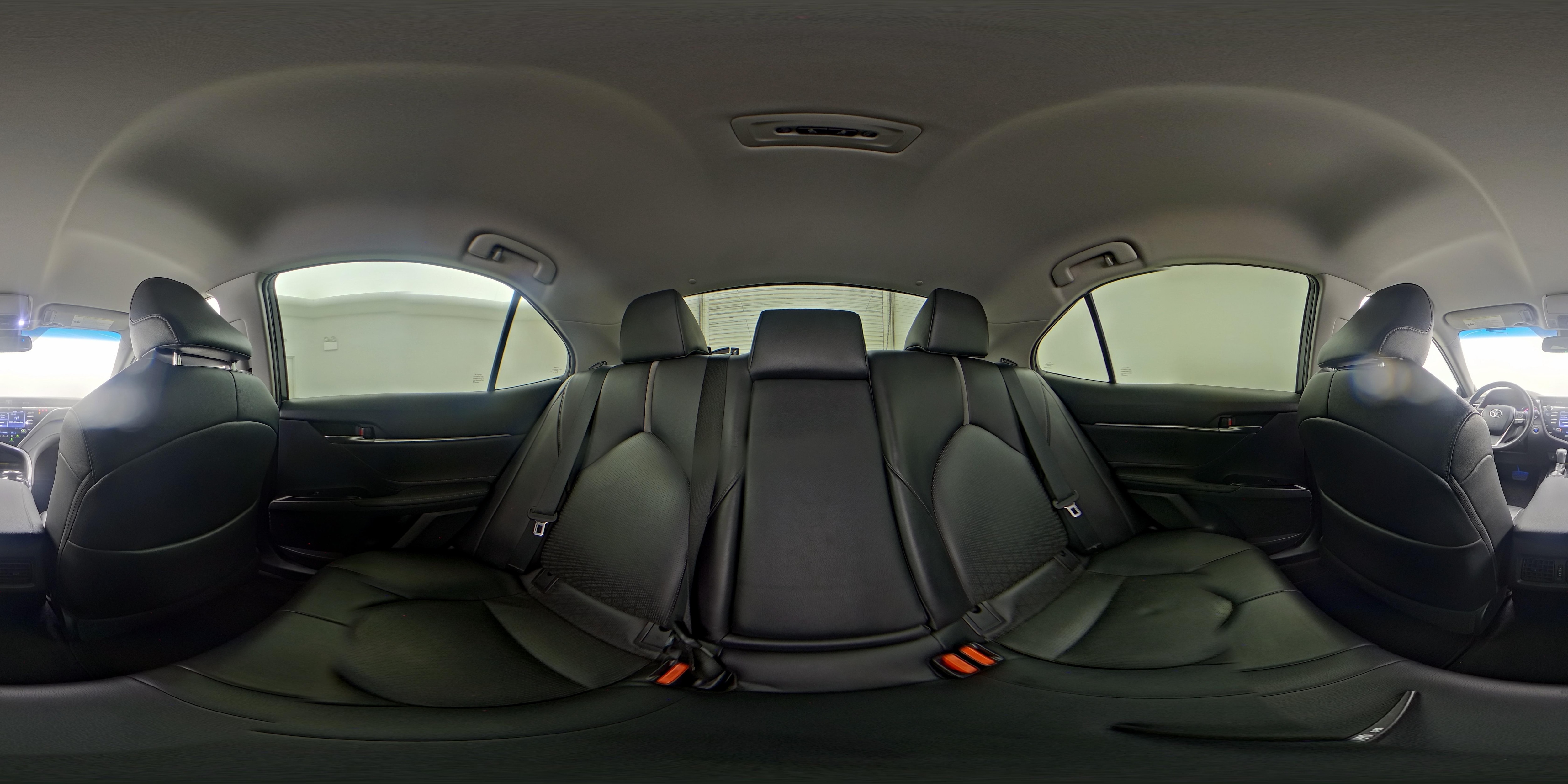 2018 Toyota Camry XSE - Photo 25