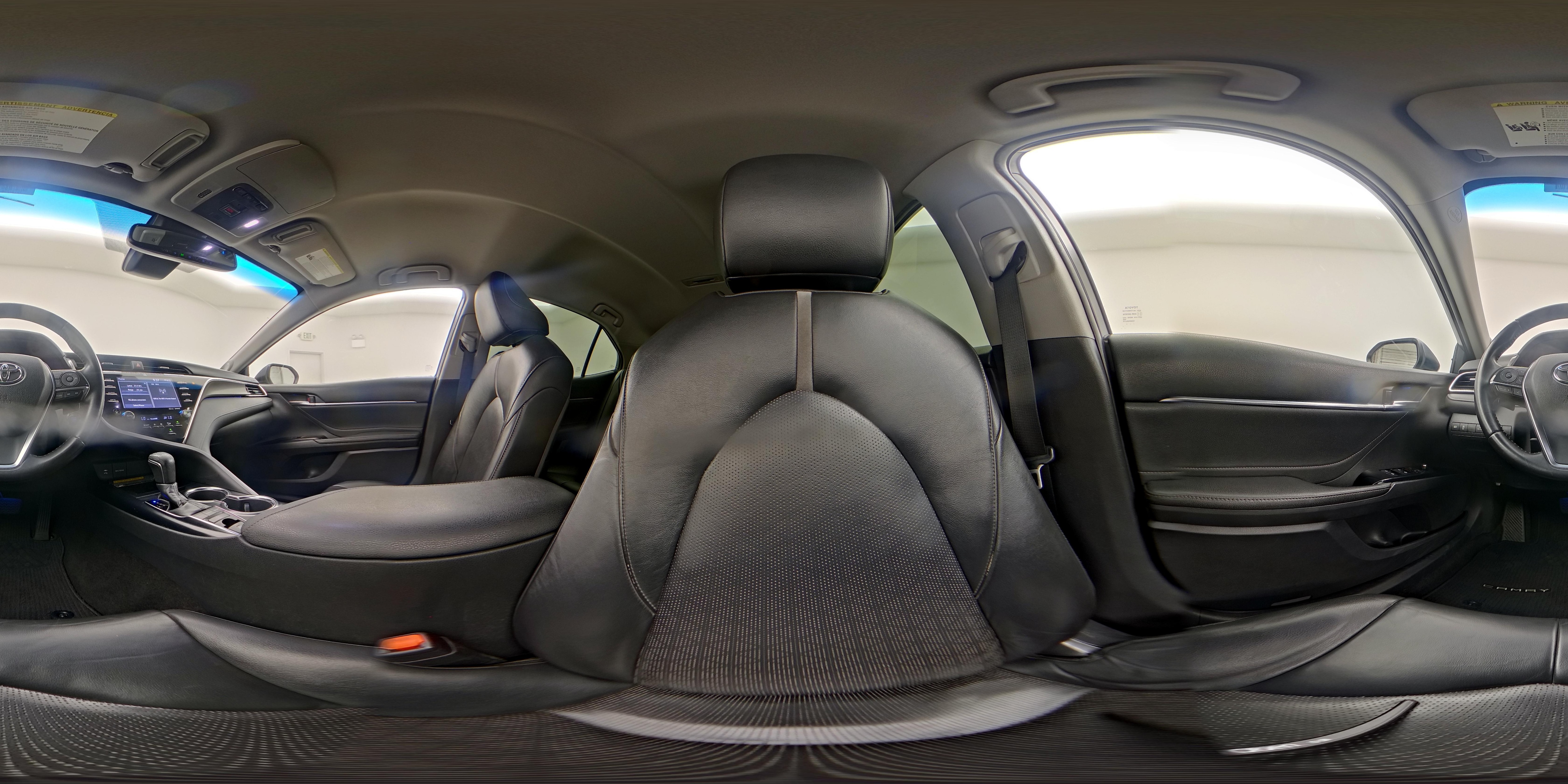 2018 Toyota Camry XSE - Photo 26