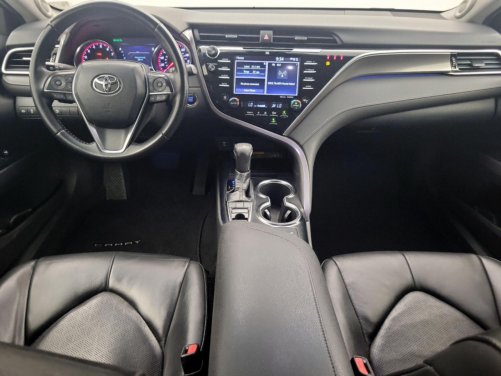 2018 Toyota Camry XSE - Photo 10