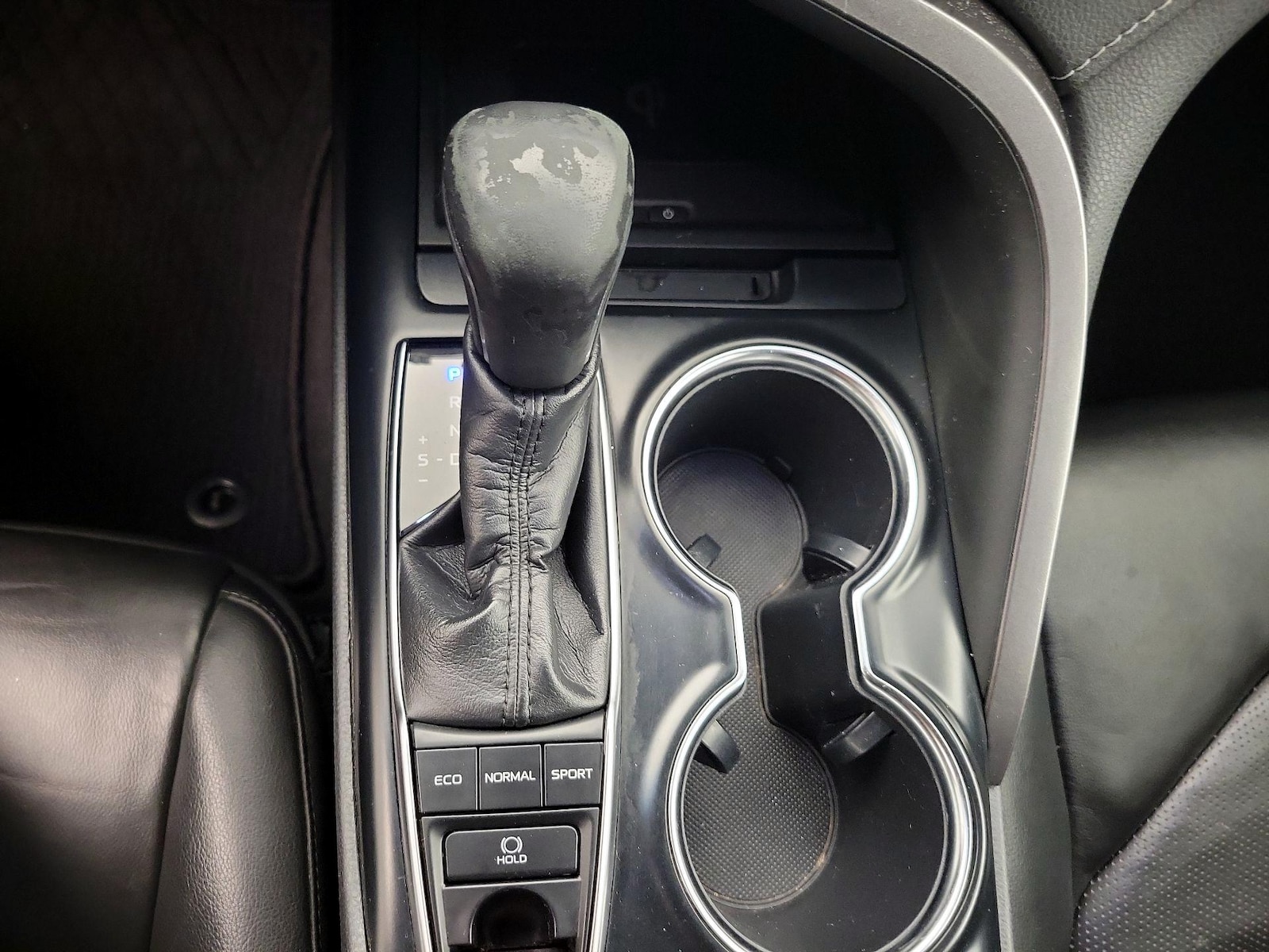 2018 Toyota Camry XSE - Photo 18