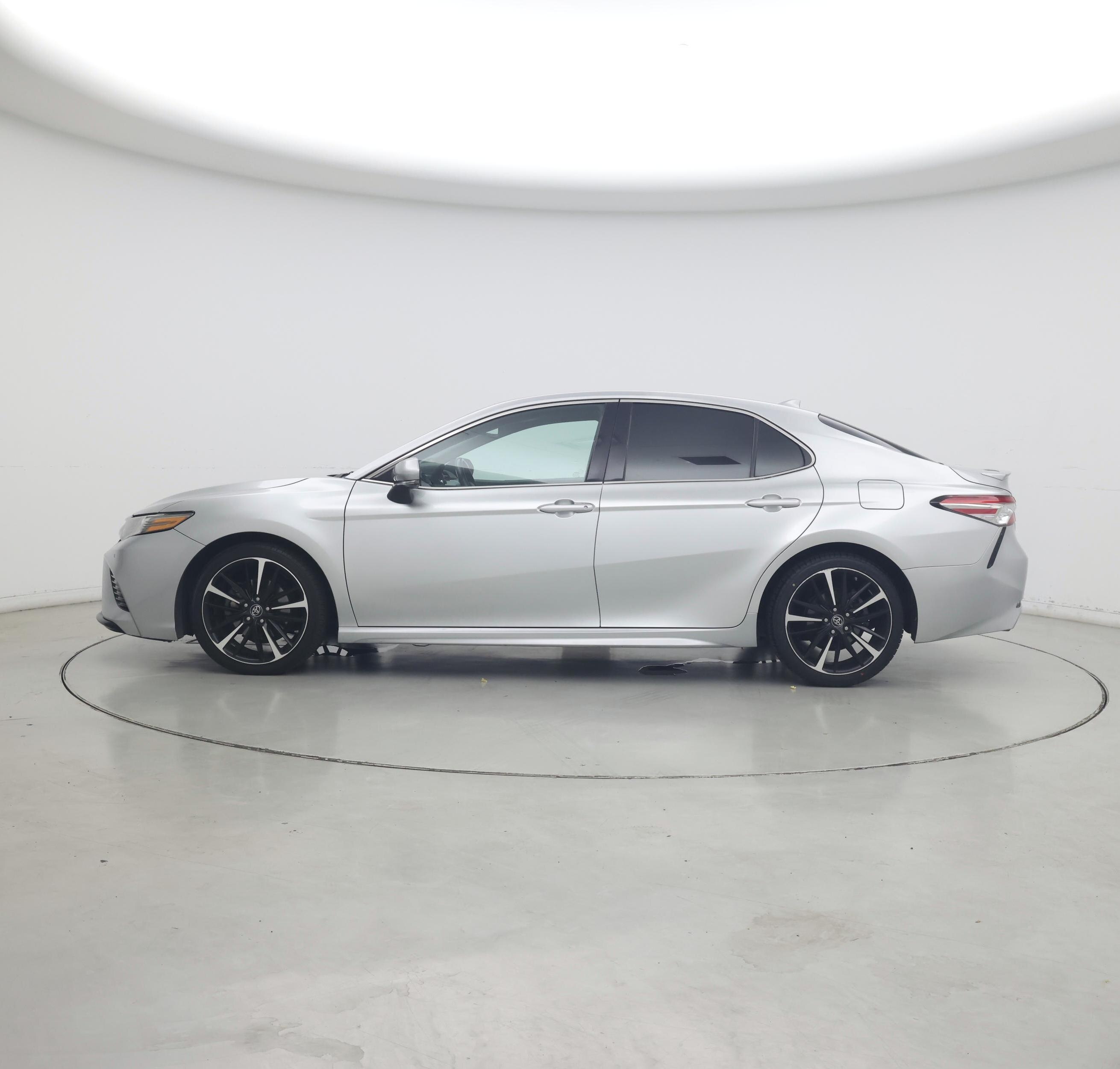 Thumbnail: 2018 Toyota Camry - 3