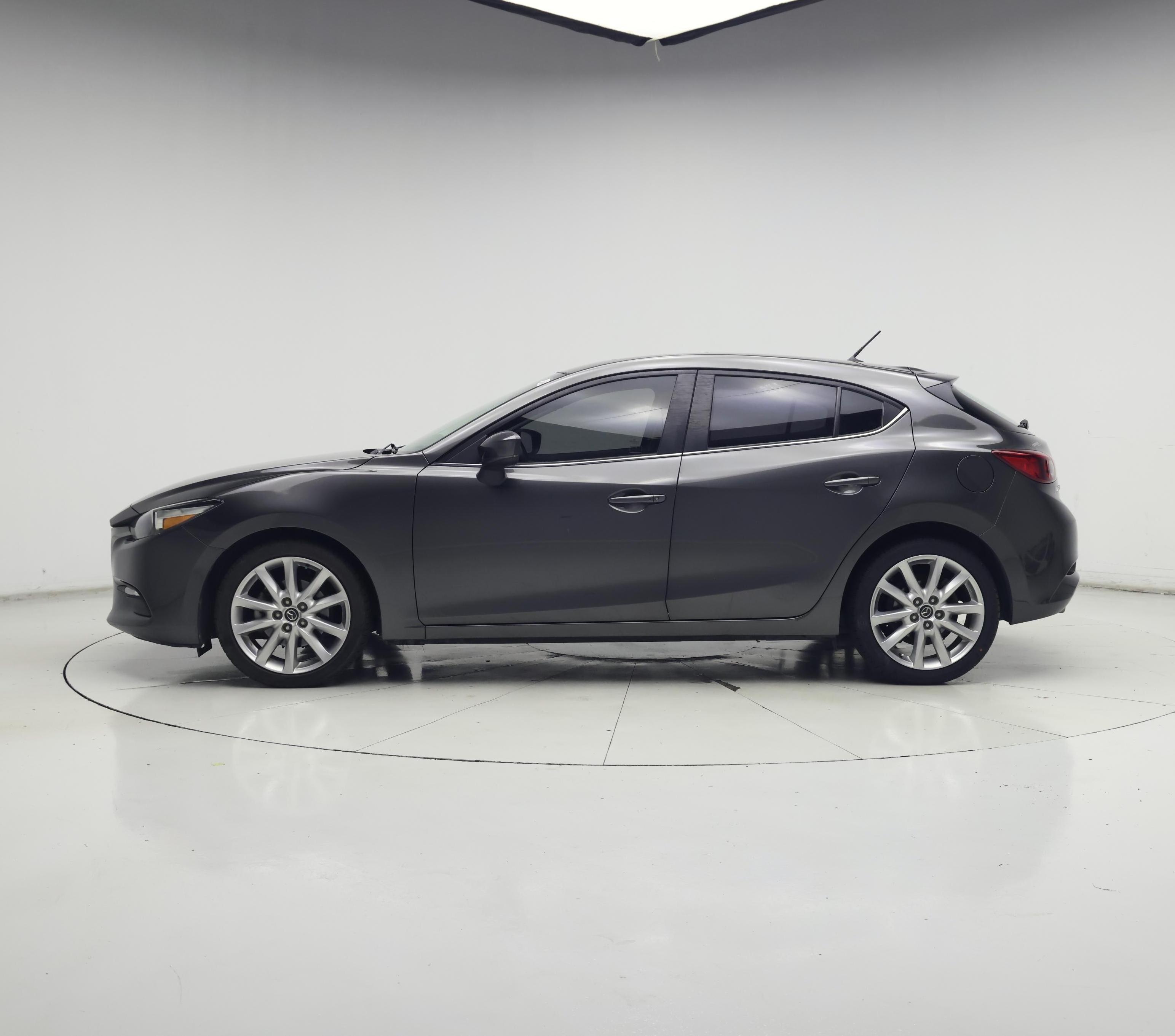 Thumbnail: 2017 Mazda Mazda3 - 3