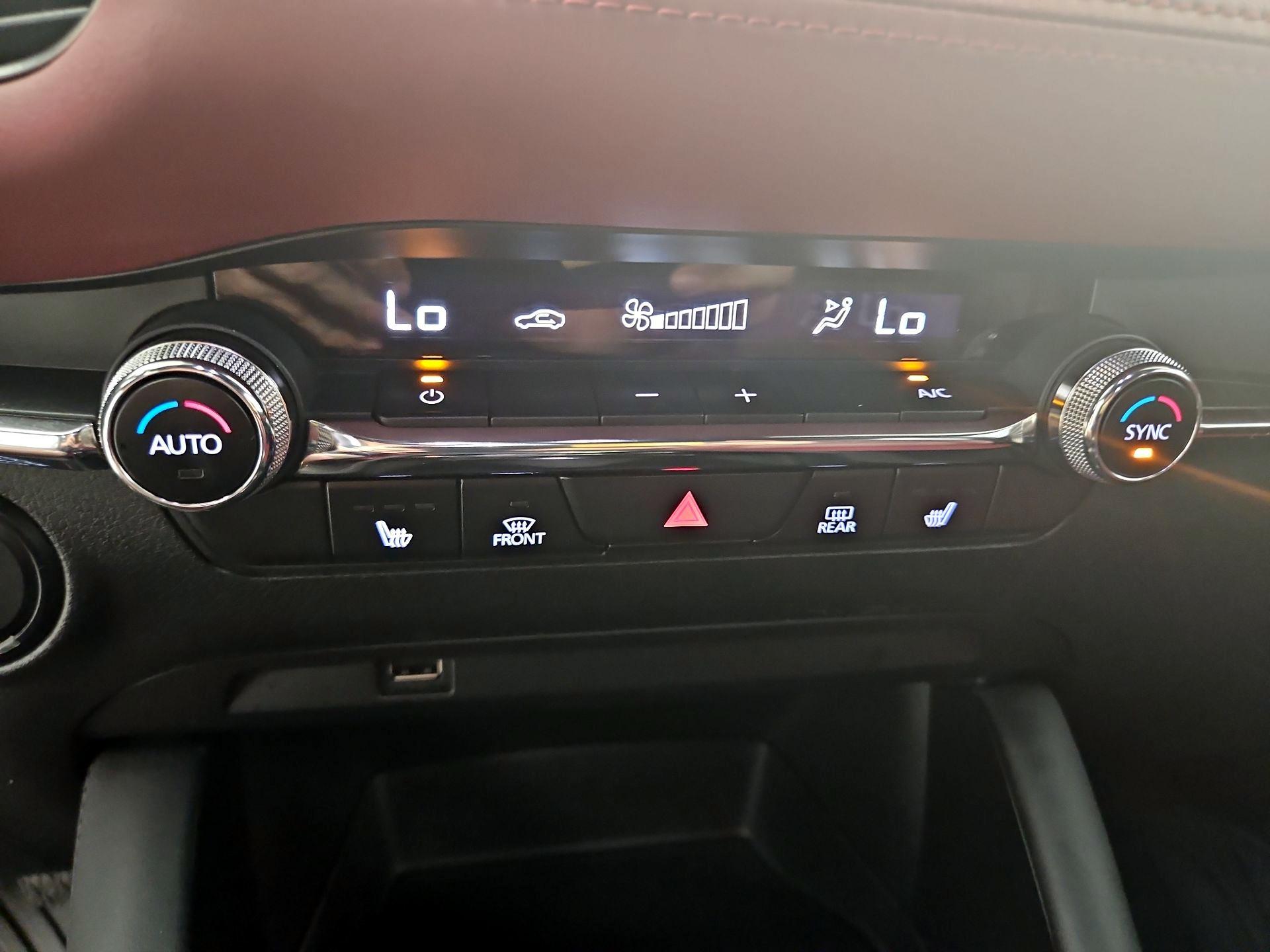 Thumbnail: 2021 Mazda Mazda3 - 17