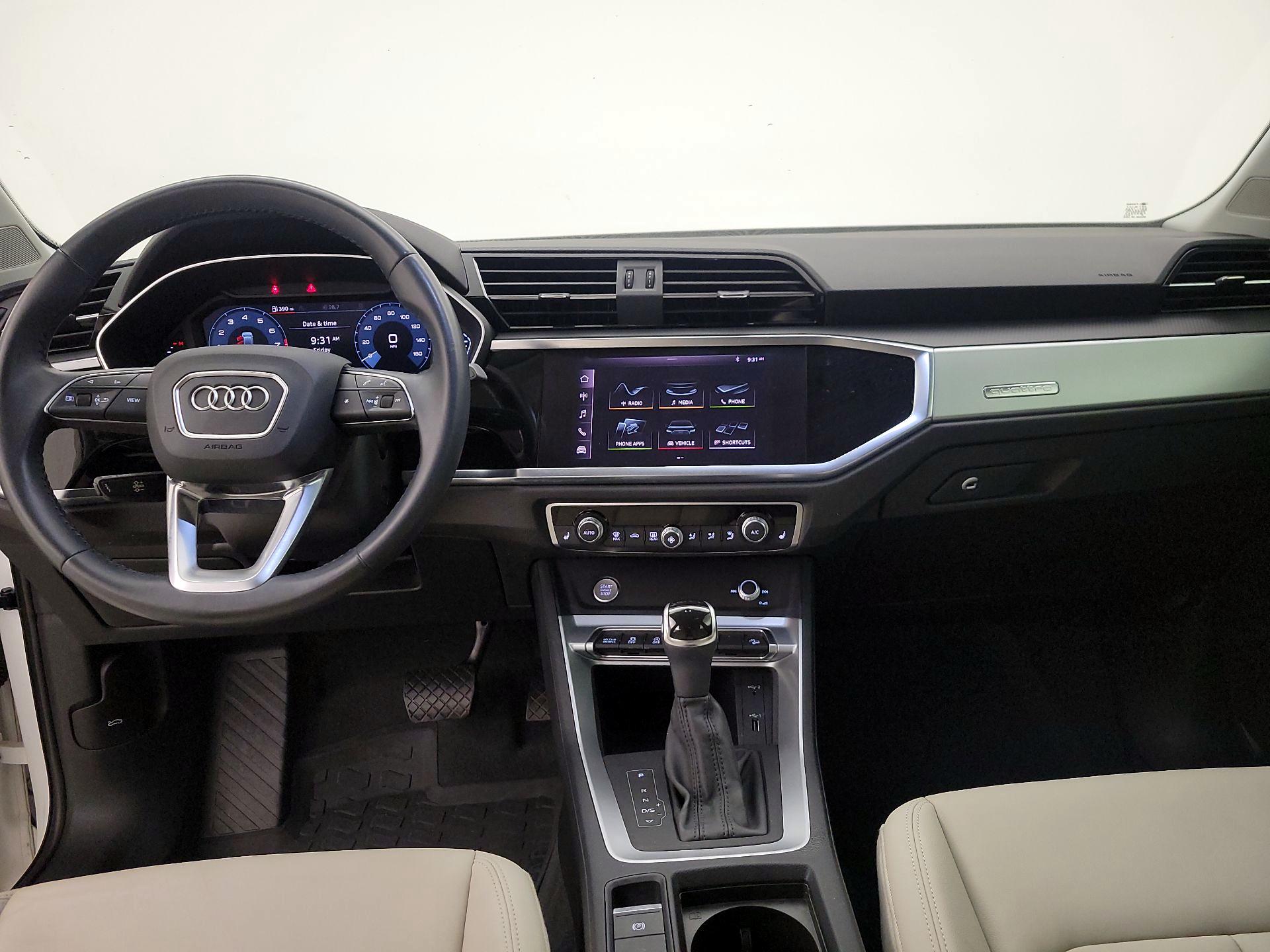 Thumbnail: 2020 Audi Q3 - 9