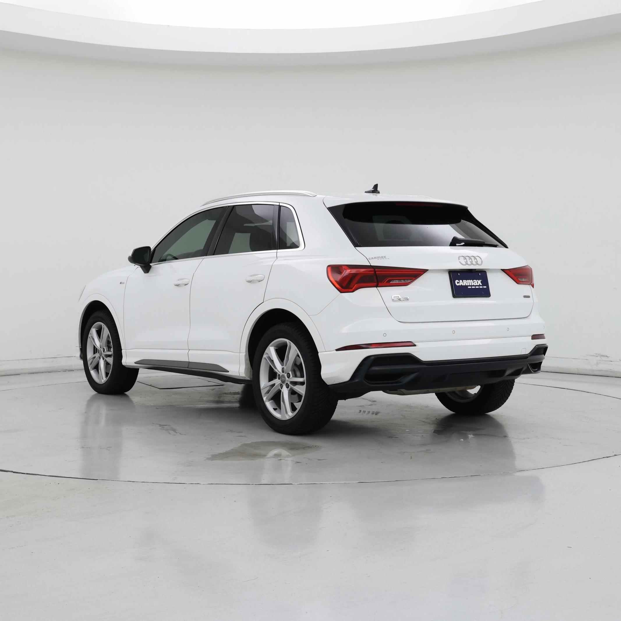 Thumbnail: 2020 Audi Q3 - 2
