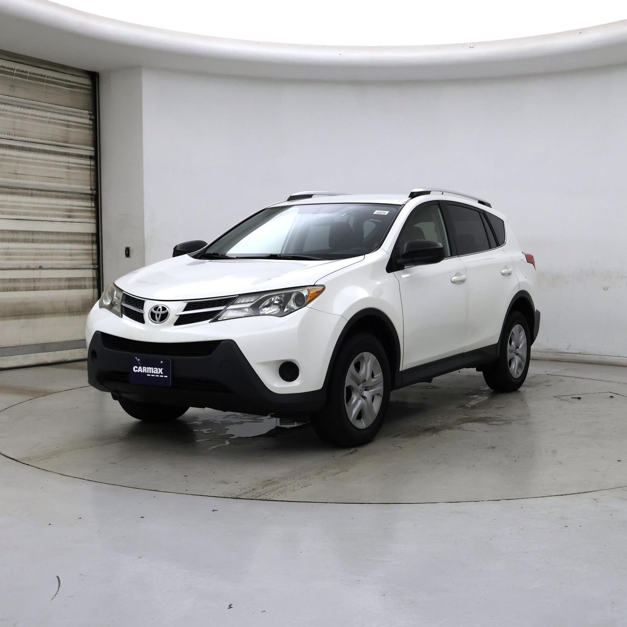 Thumbnail: 2015 Toyota RAV4 - 4
