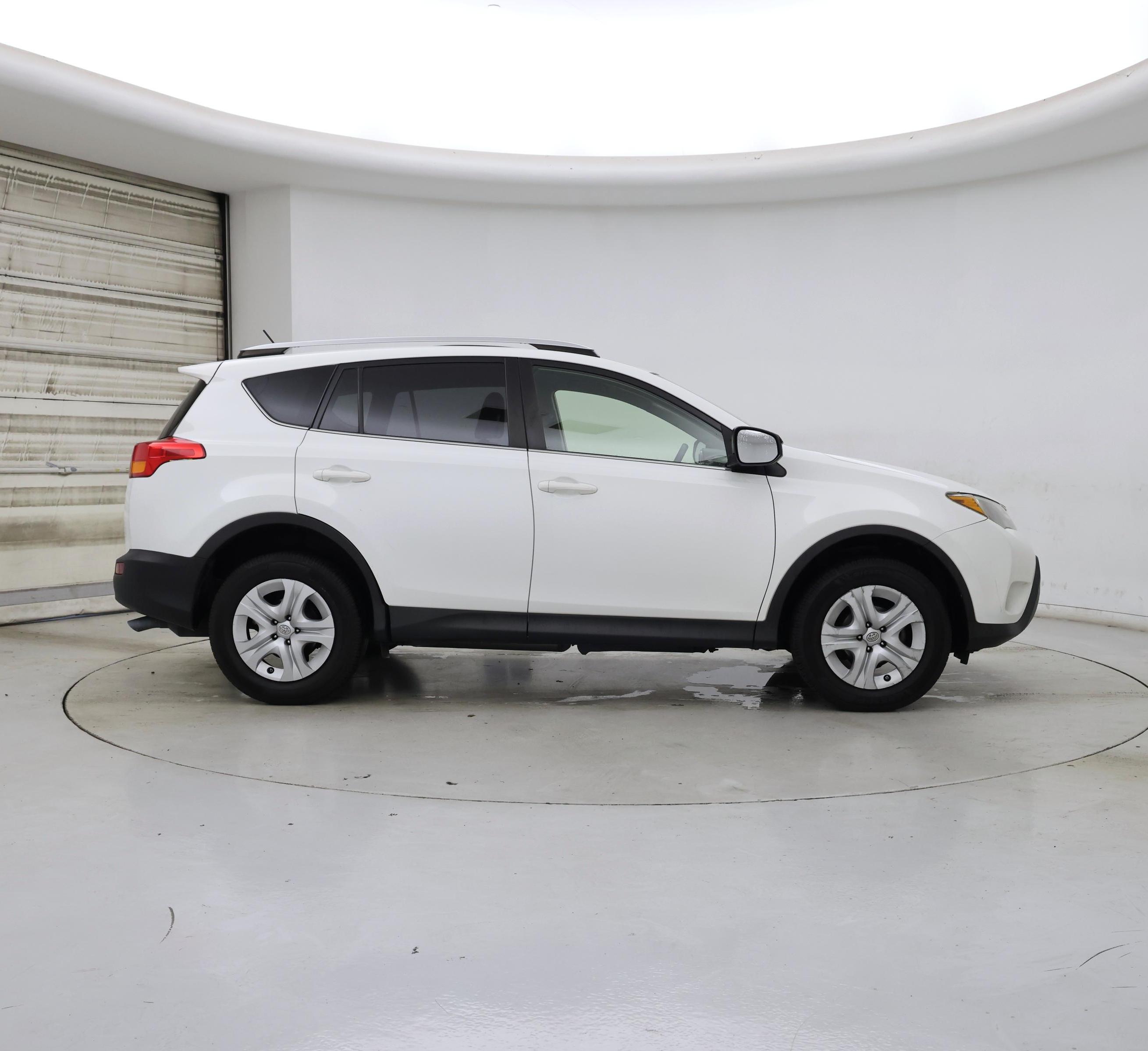 Thumbnail: 2015 Toyota RAV4 - 7