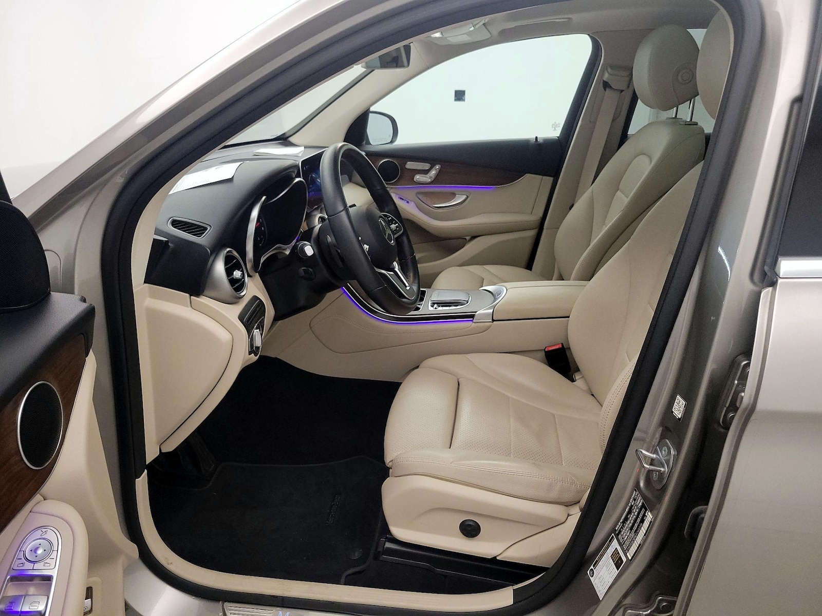 2020 Mercedes-Benz GLC GLC300 - Photo 10