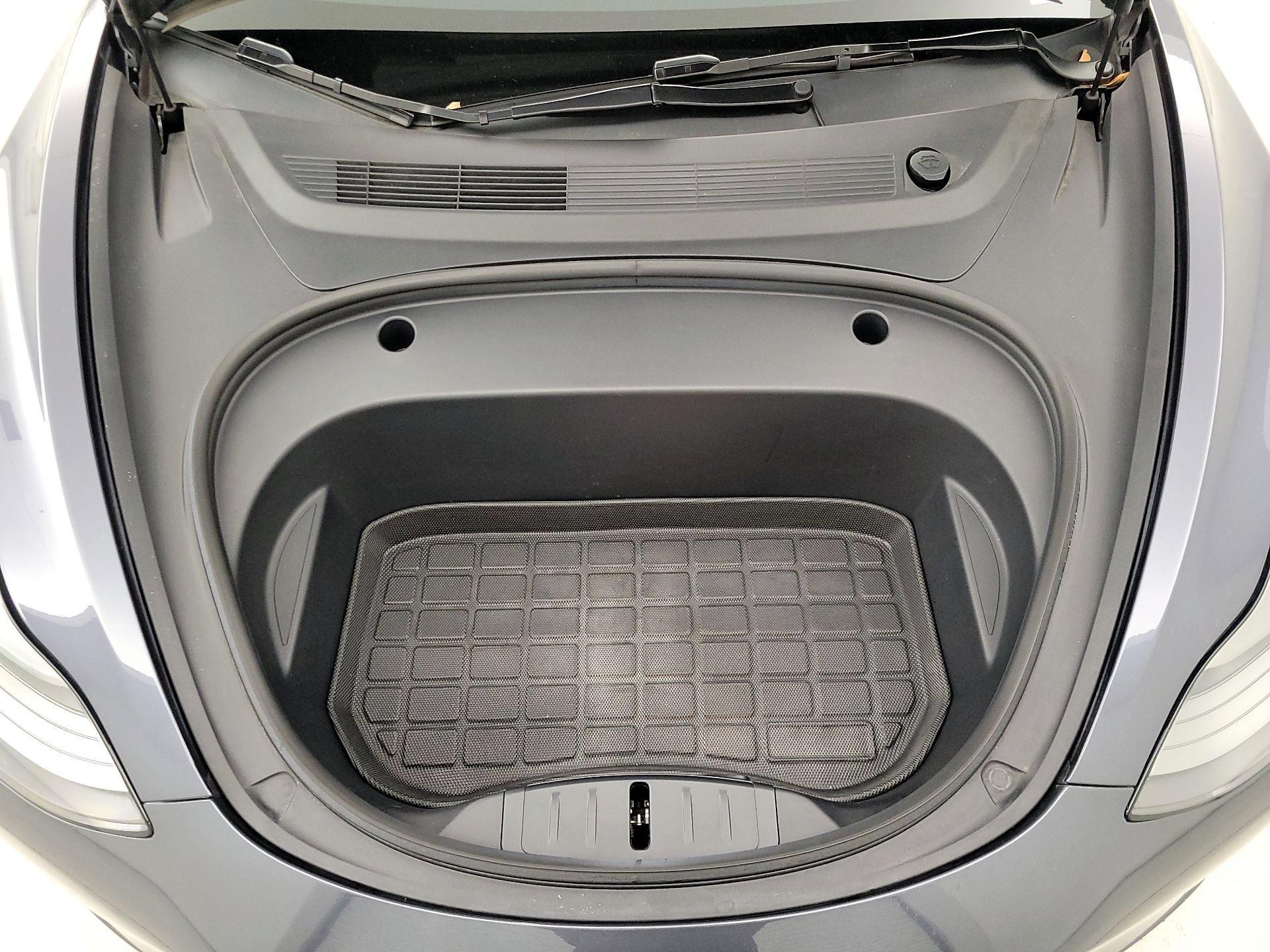 Thumbnail: 2023 Tesla Model 3 - 20