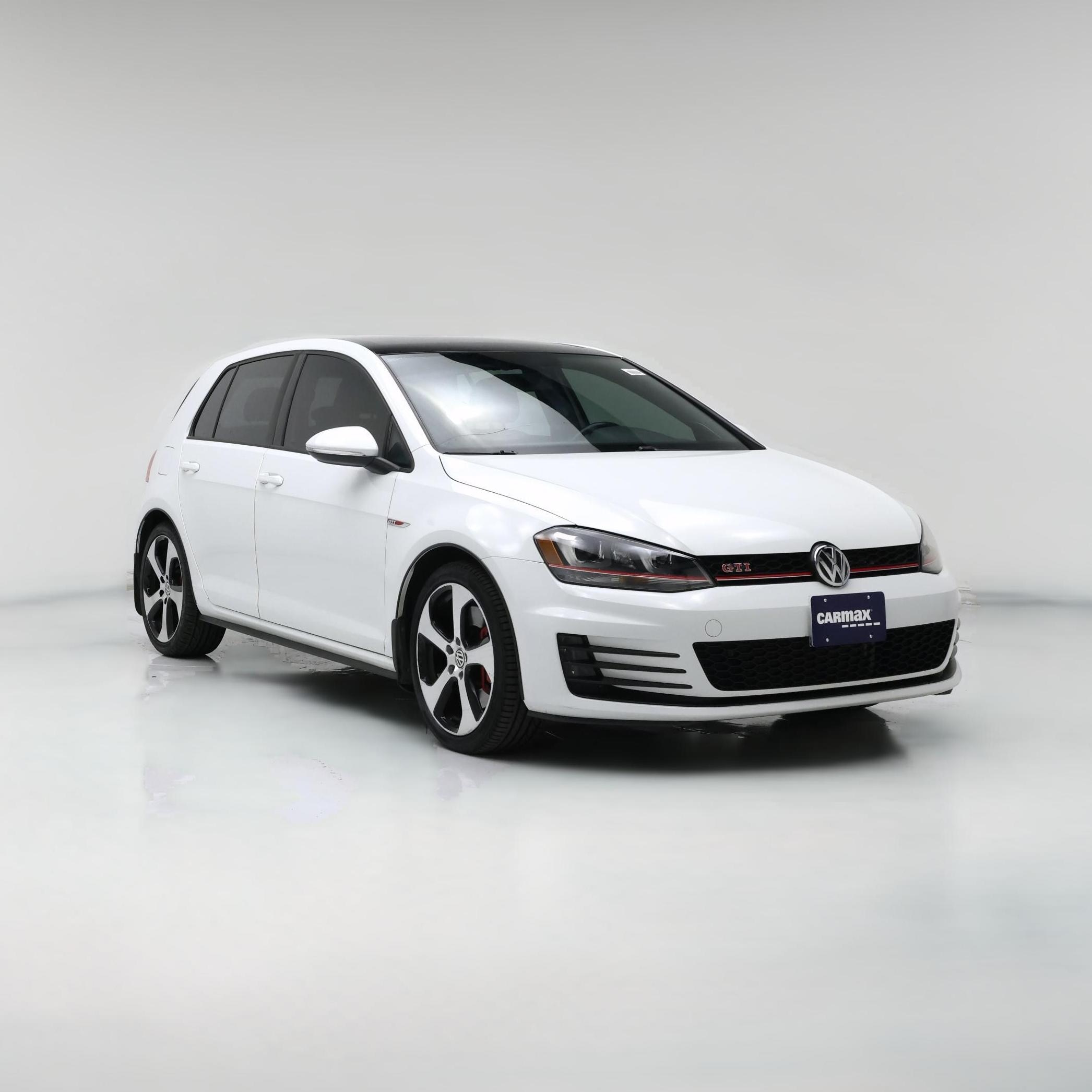 Thumbnail: 2017 Volkswagen Golf - 1