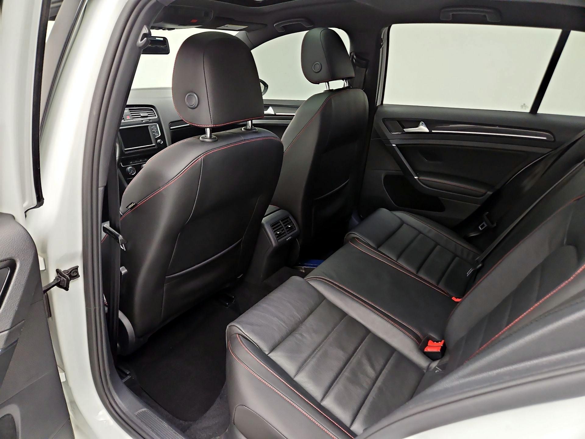Thumbnail: 2017 Volkswagen Golf - 19