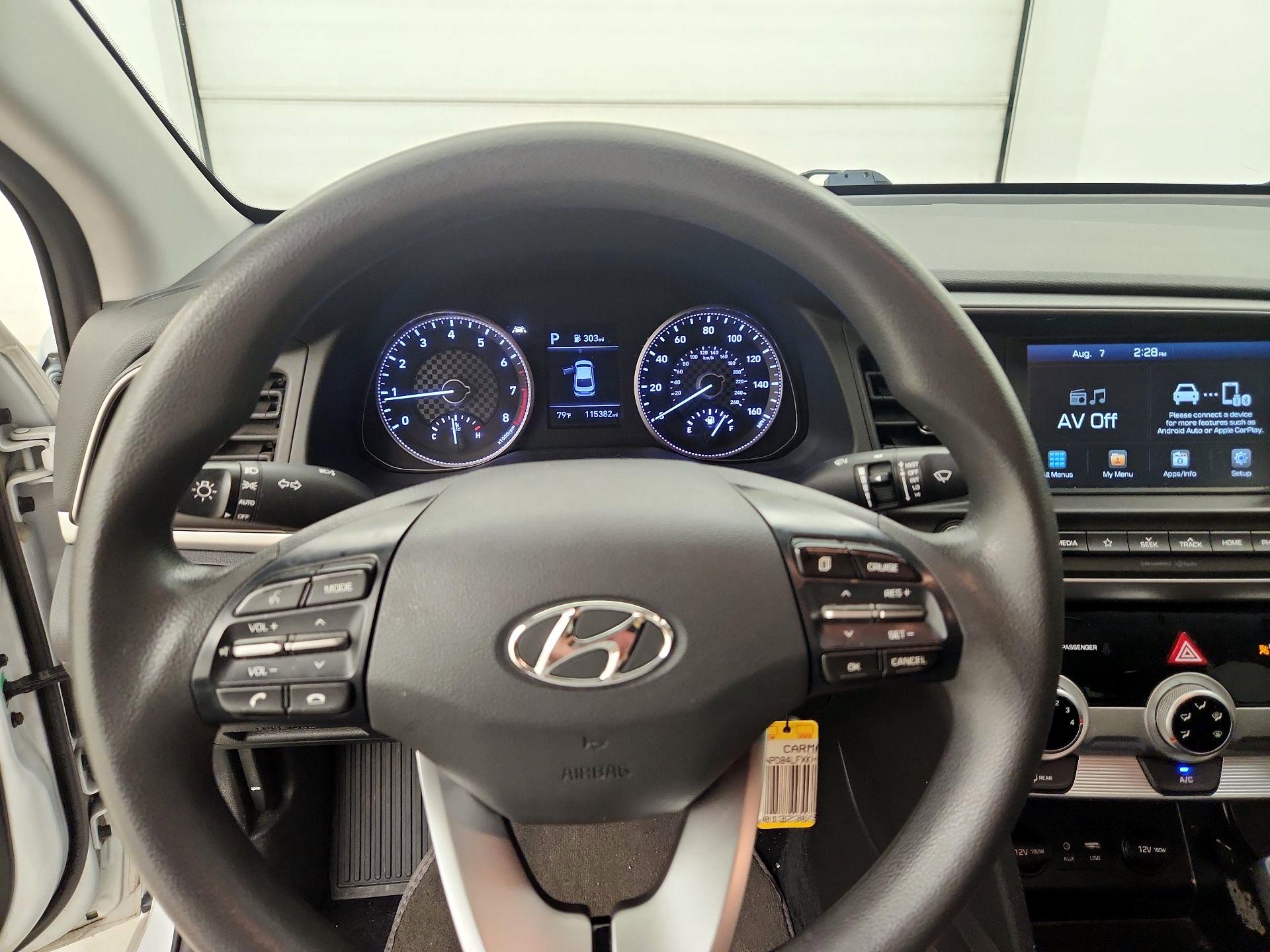 Thumbnail: 2019 Hyundai Elantra - 10