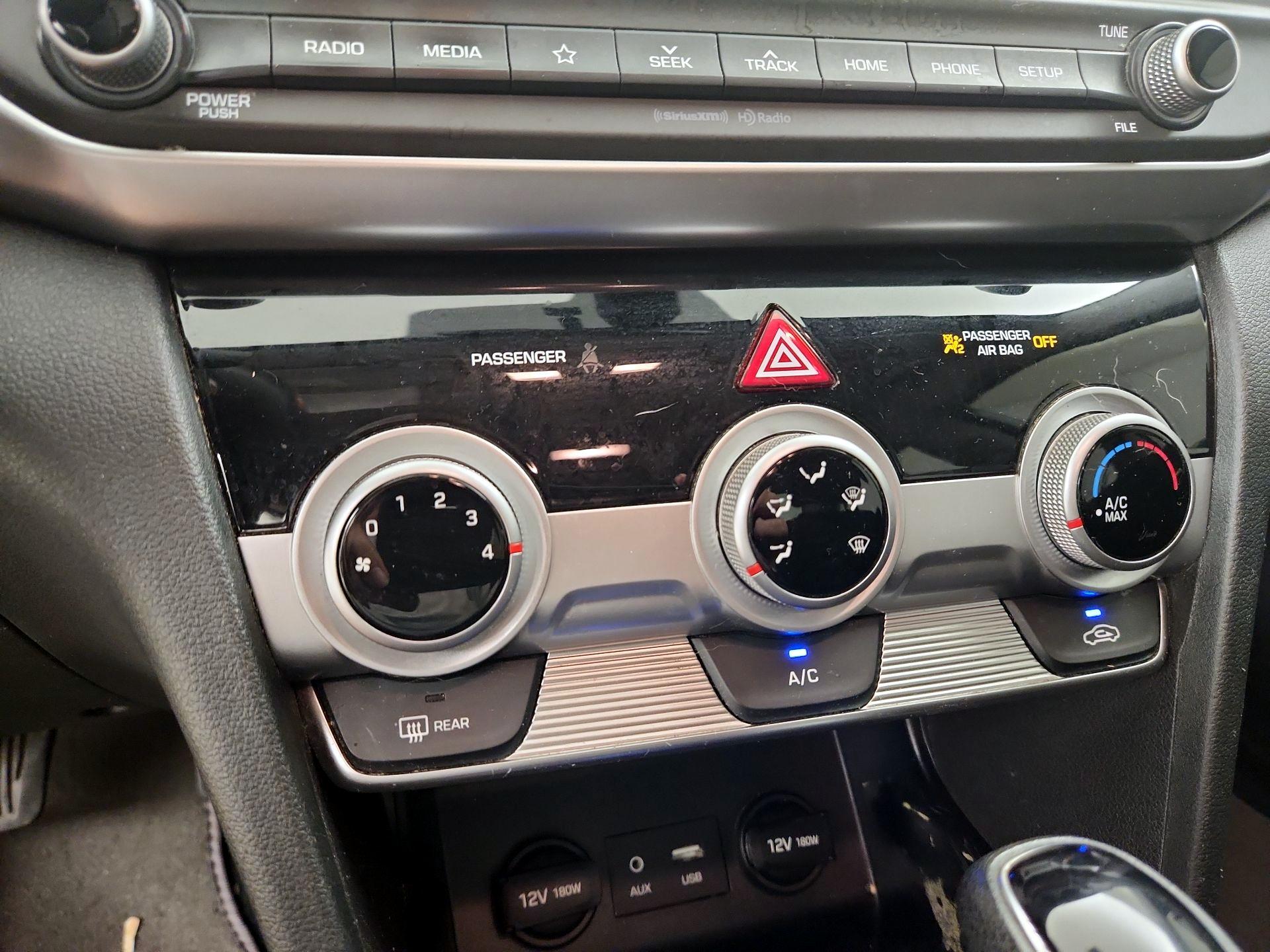 Thumbnail: 2019 Hyundai Elantra - 16