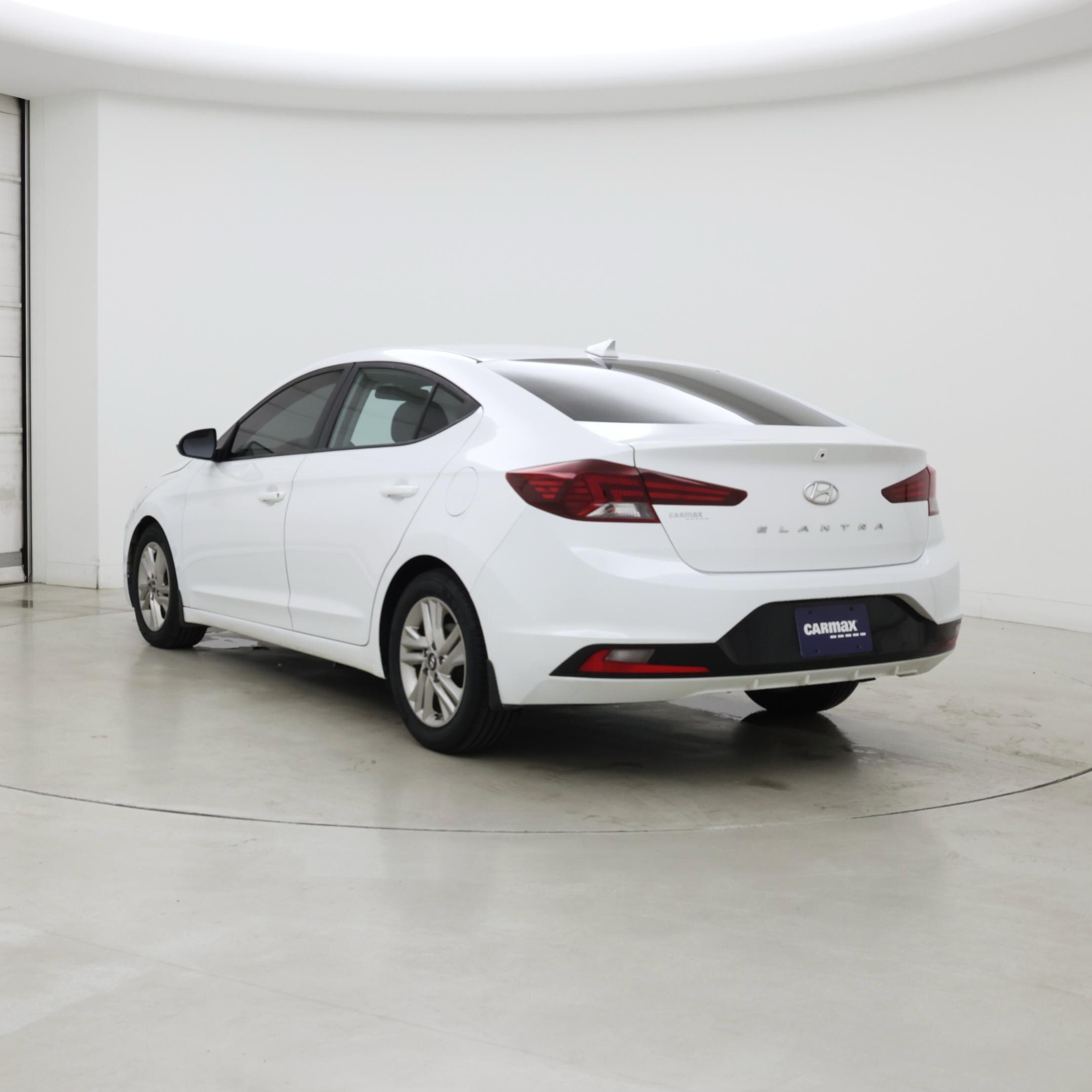 Thumbnail: 2019 Hyundai Elantra - 2