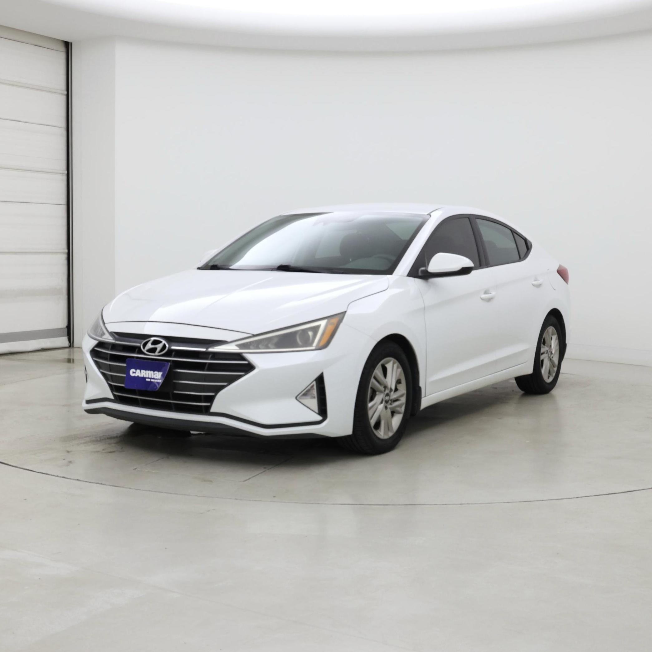 Thumbnail: 2019 Hyundai Elantra - 4