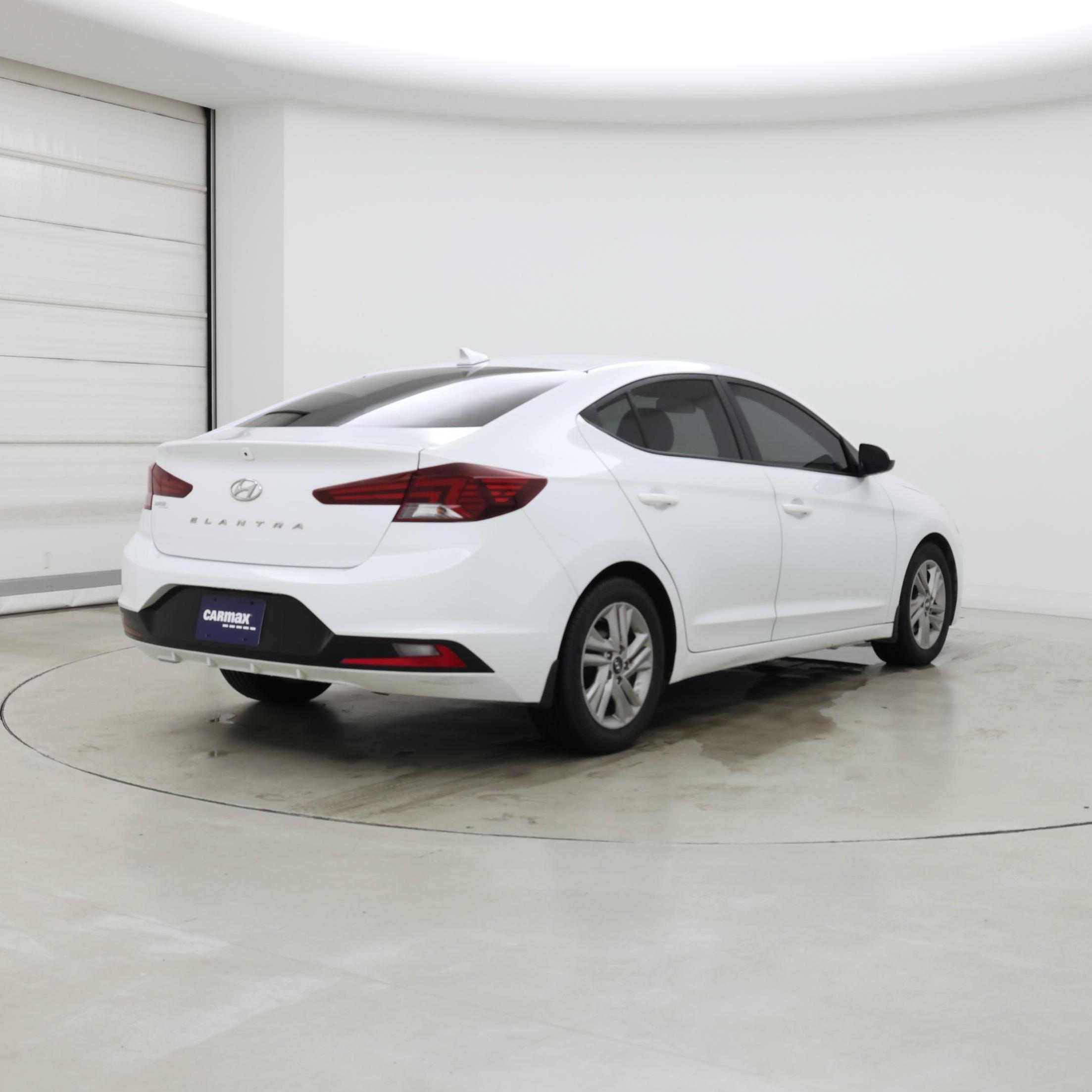 Thumbnail: 2019 Hyundai Elantra - 8