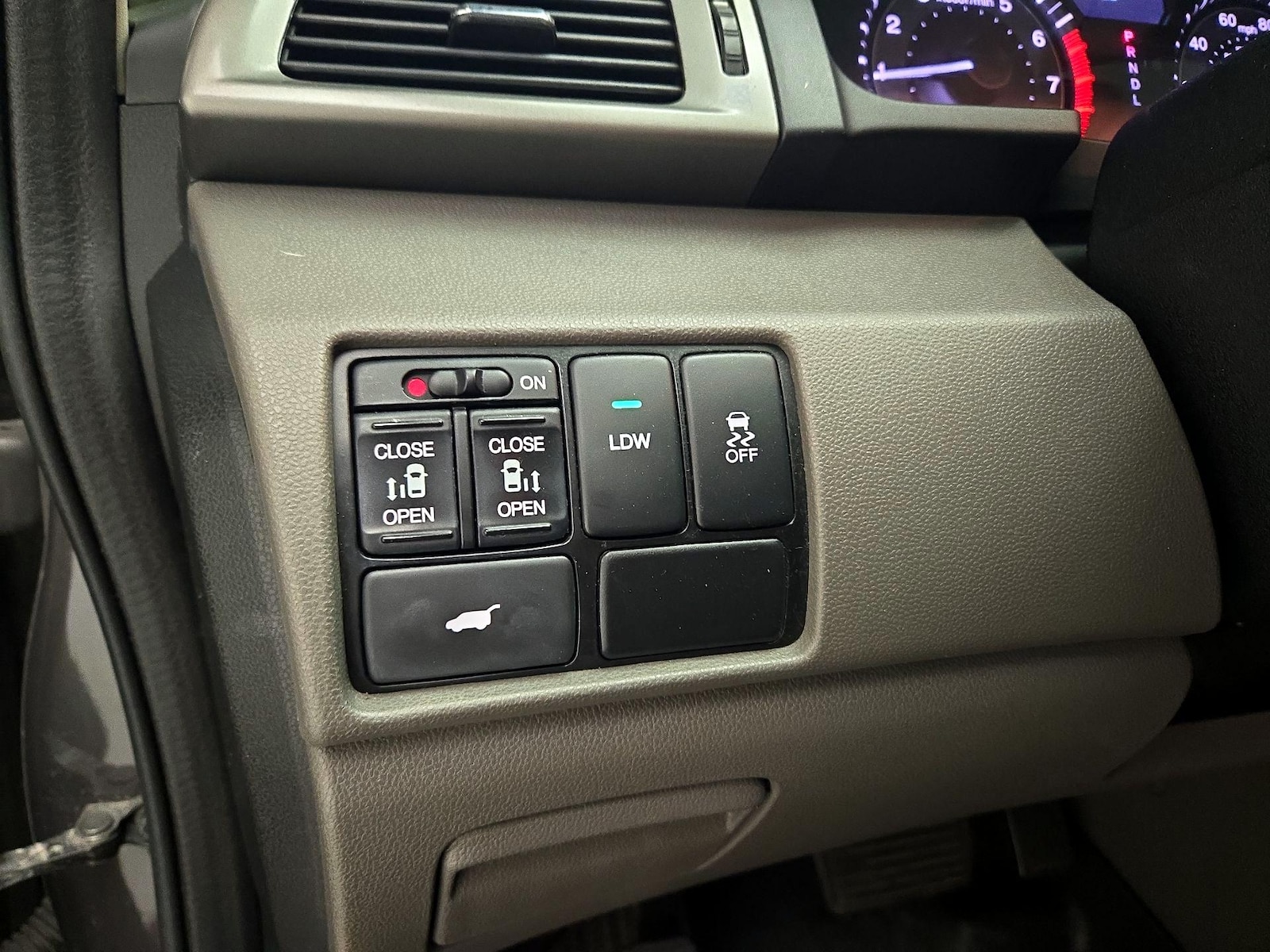 2016 Honda Odyssey EX-L - Photo 14