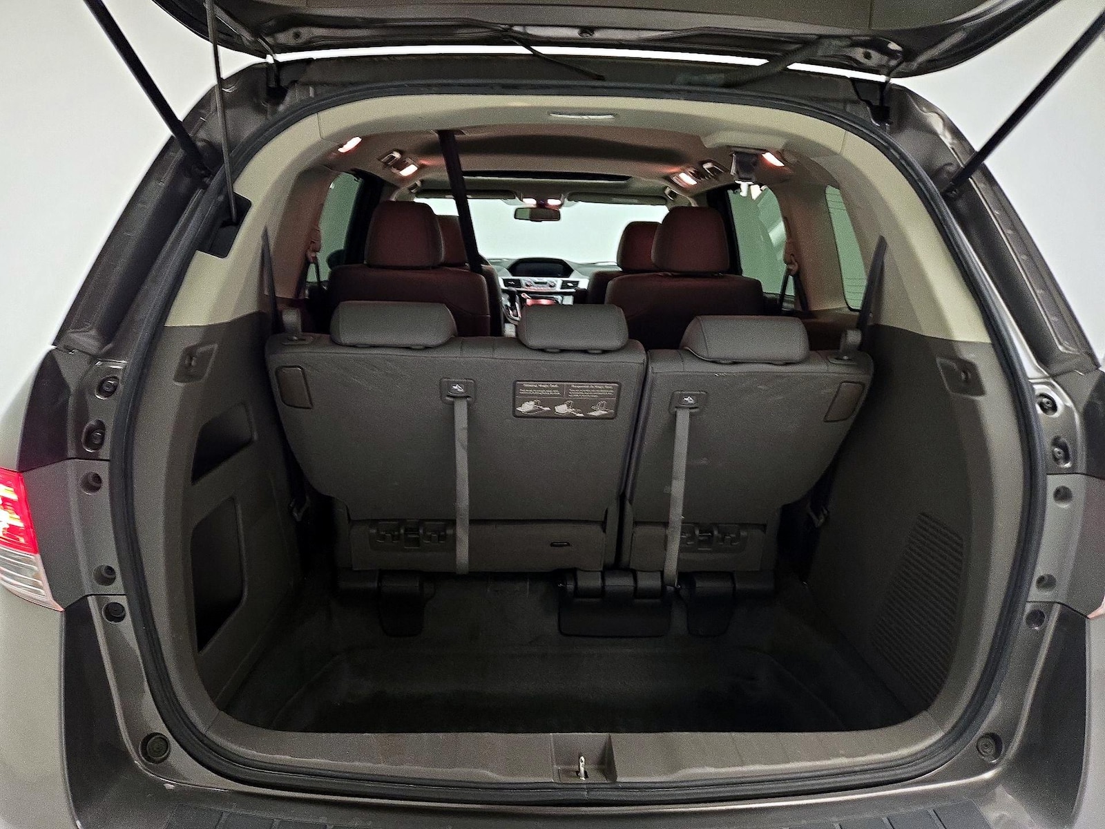 2016 Honda Odyssey EX-L - Photo 23