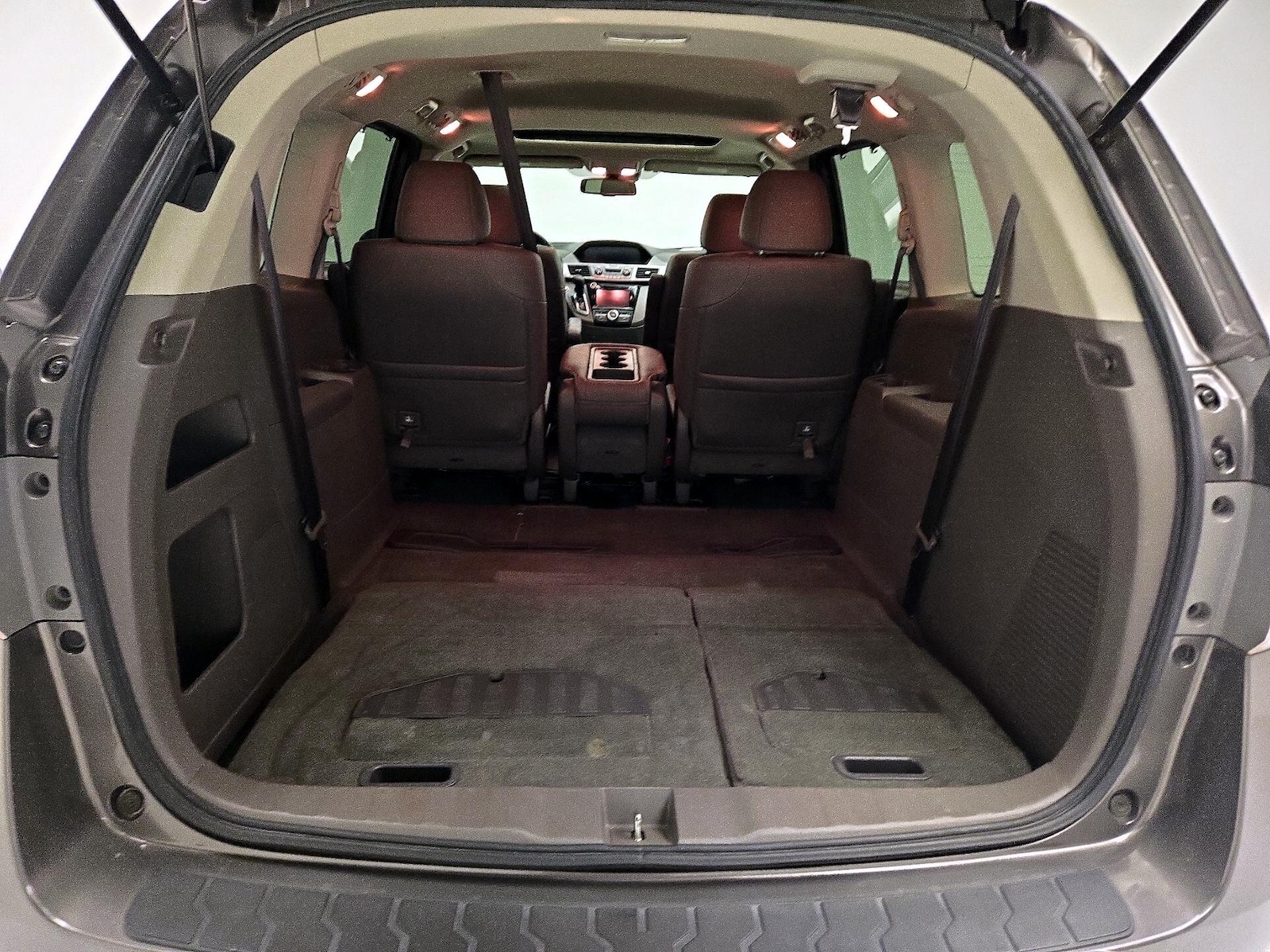 2016 Honda Odyssey EX-L - Photo 24