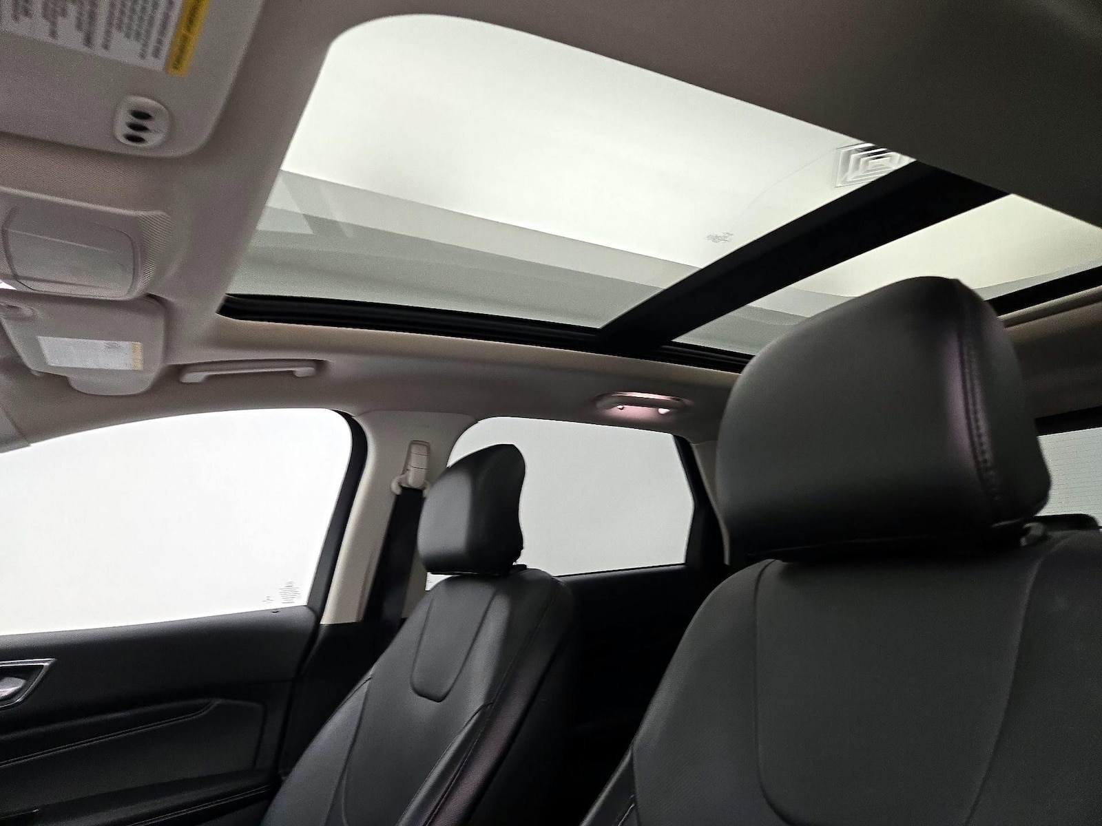 2018 Ford Edge Titanium - Photo 21