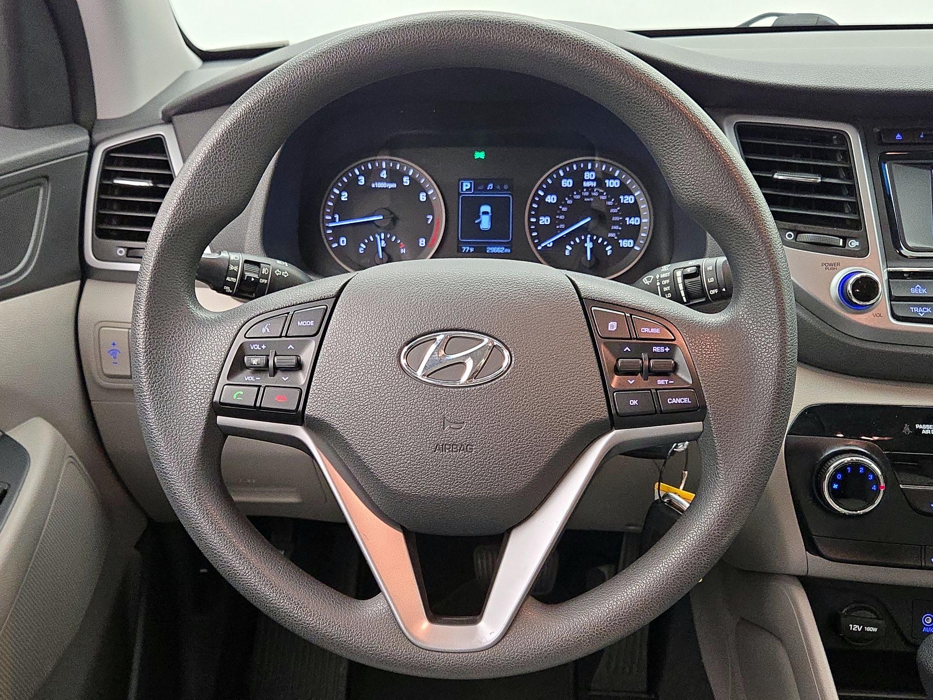 Thumbnail: 2016 Hyundai Tucson - 10