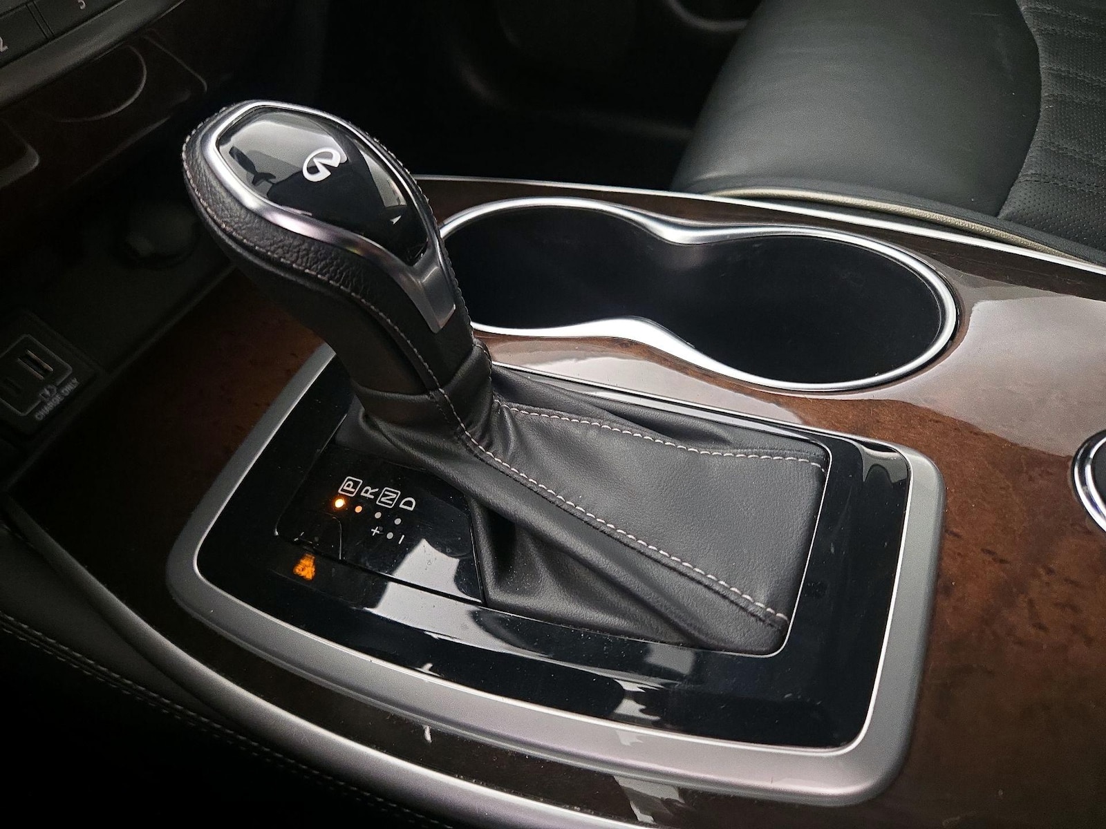 2020 INFINITI QX60 LUXE - Photo 10