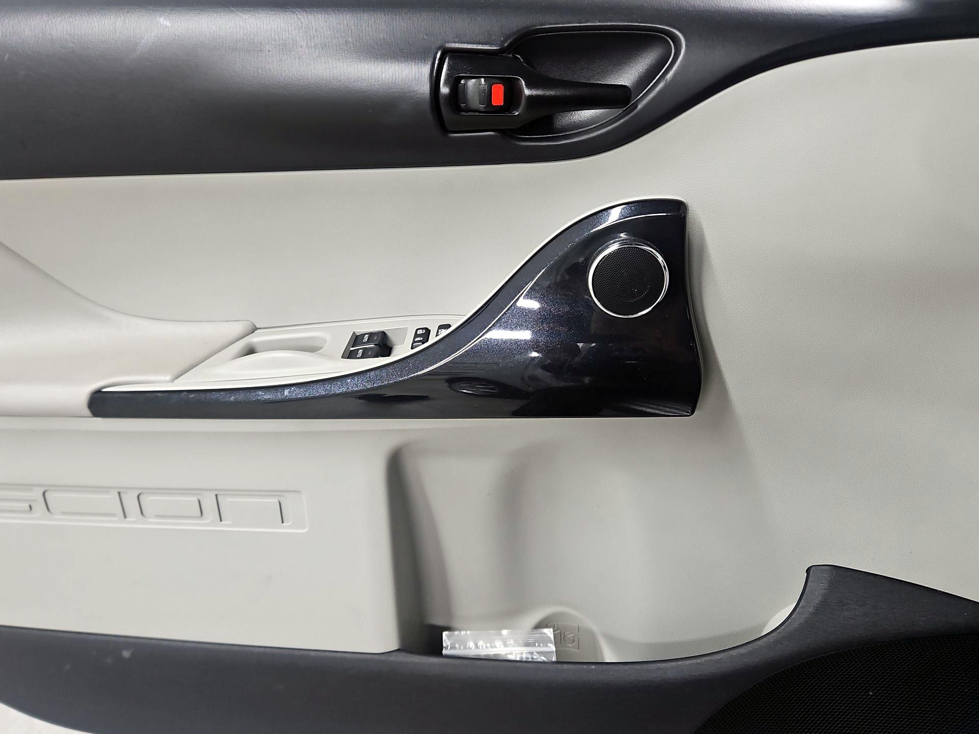 Thumbnail: 2014 Scion iQ - 12